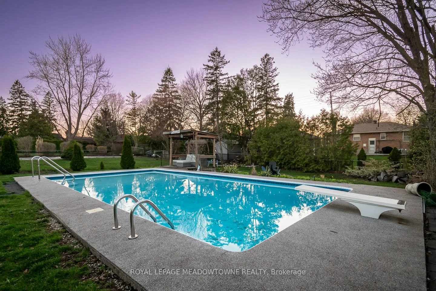 Photo 5 of 289 Parkway Drive W, Milton, Old Milton — HOMEH