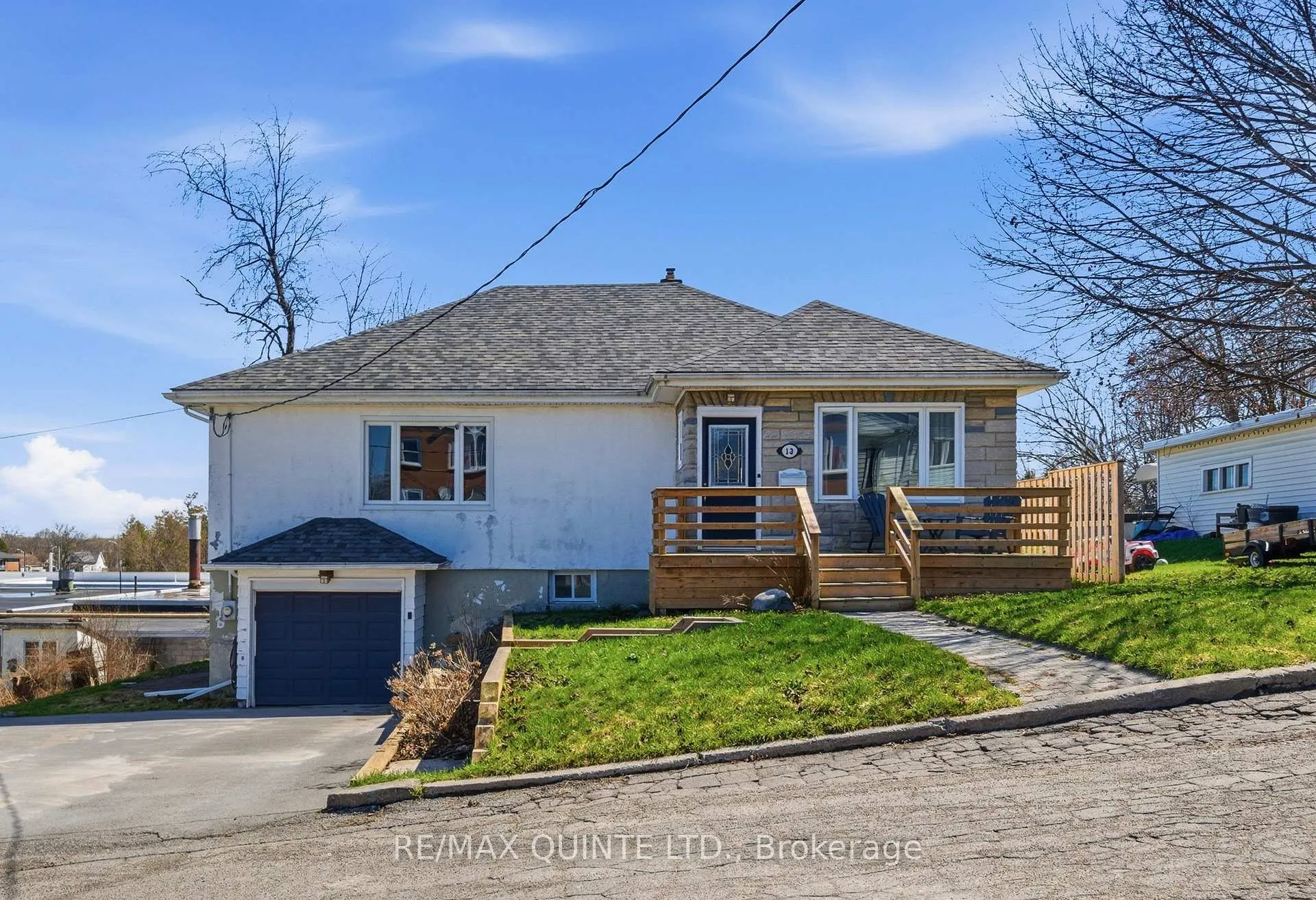 Photo 1 of 13 Sutcliffe Boulevard, Quinte West, Trenton Ward — HOMEH