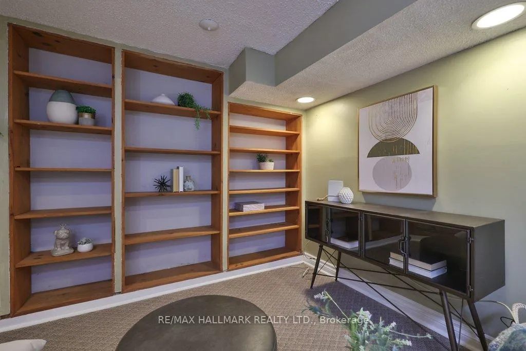 Photo 20 of 116 Mill Street S, Brampton, Downtown Brampton — HOMEH