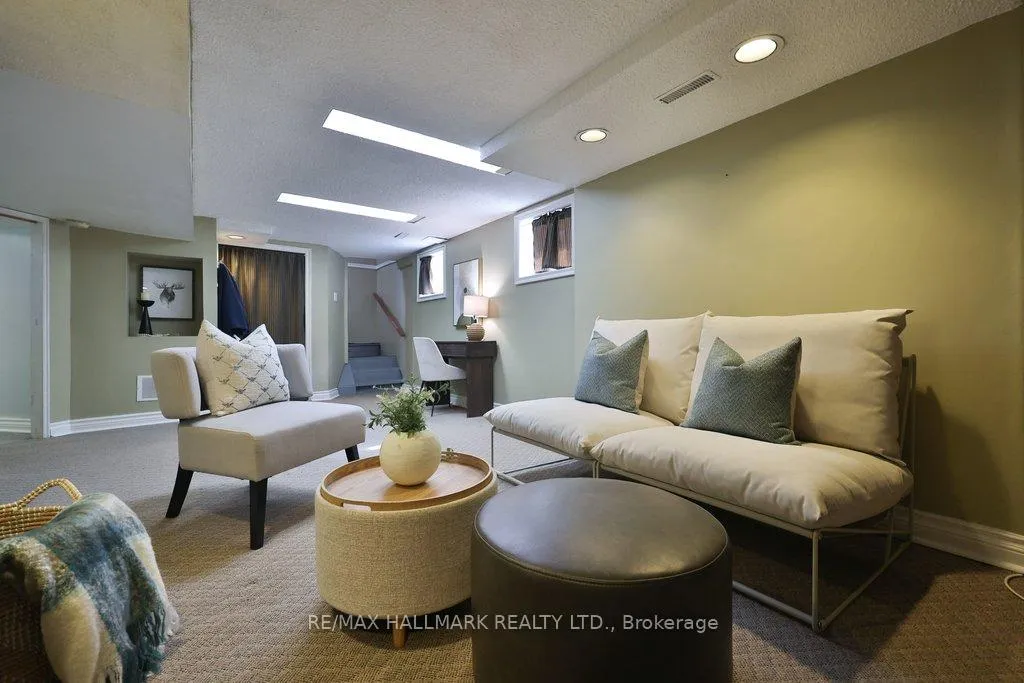 Photo 21 of 116 Mill Street S, Brampton, Downtown Brampton — HOMEH