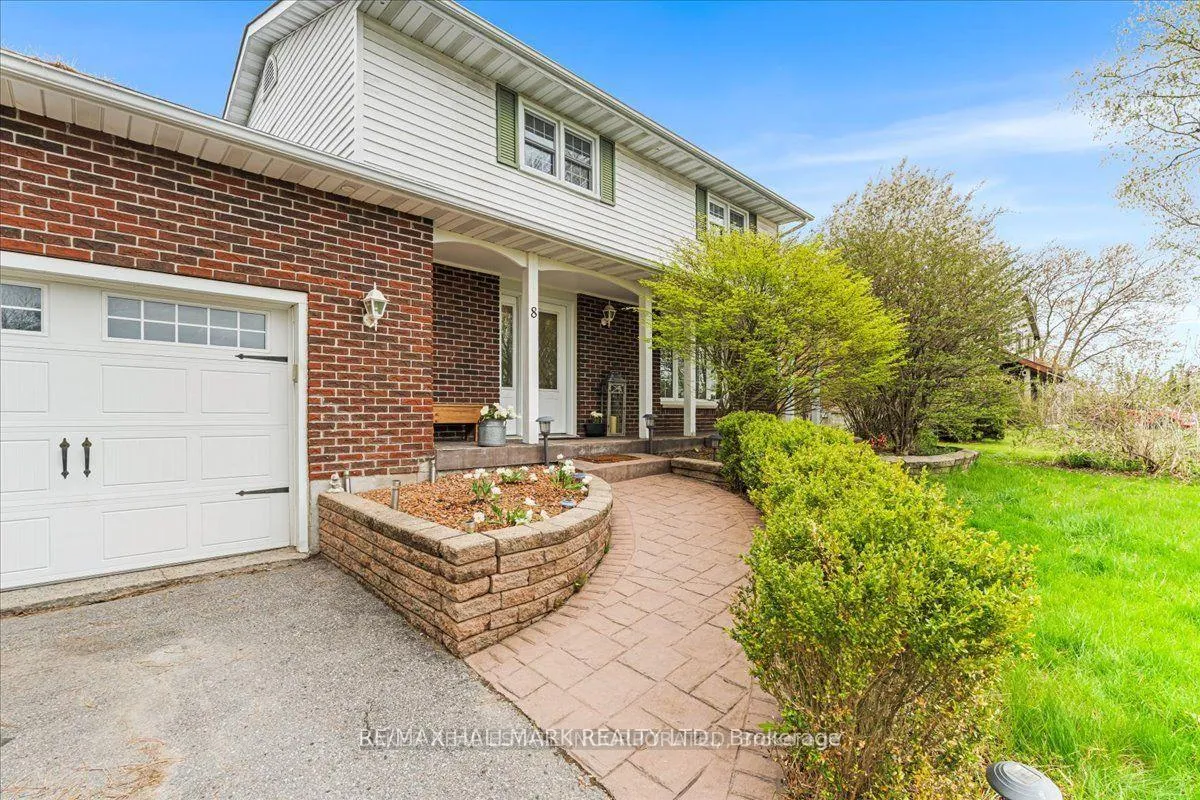 Photo 3 of 8 Lakeview Heights, Brighton — HOMEH