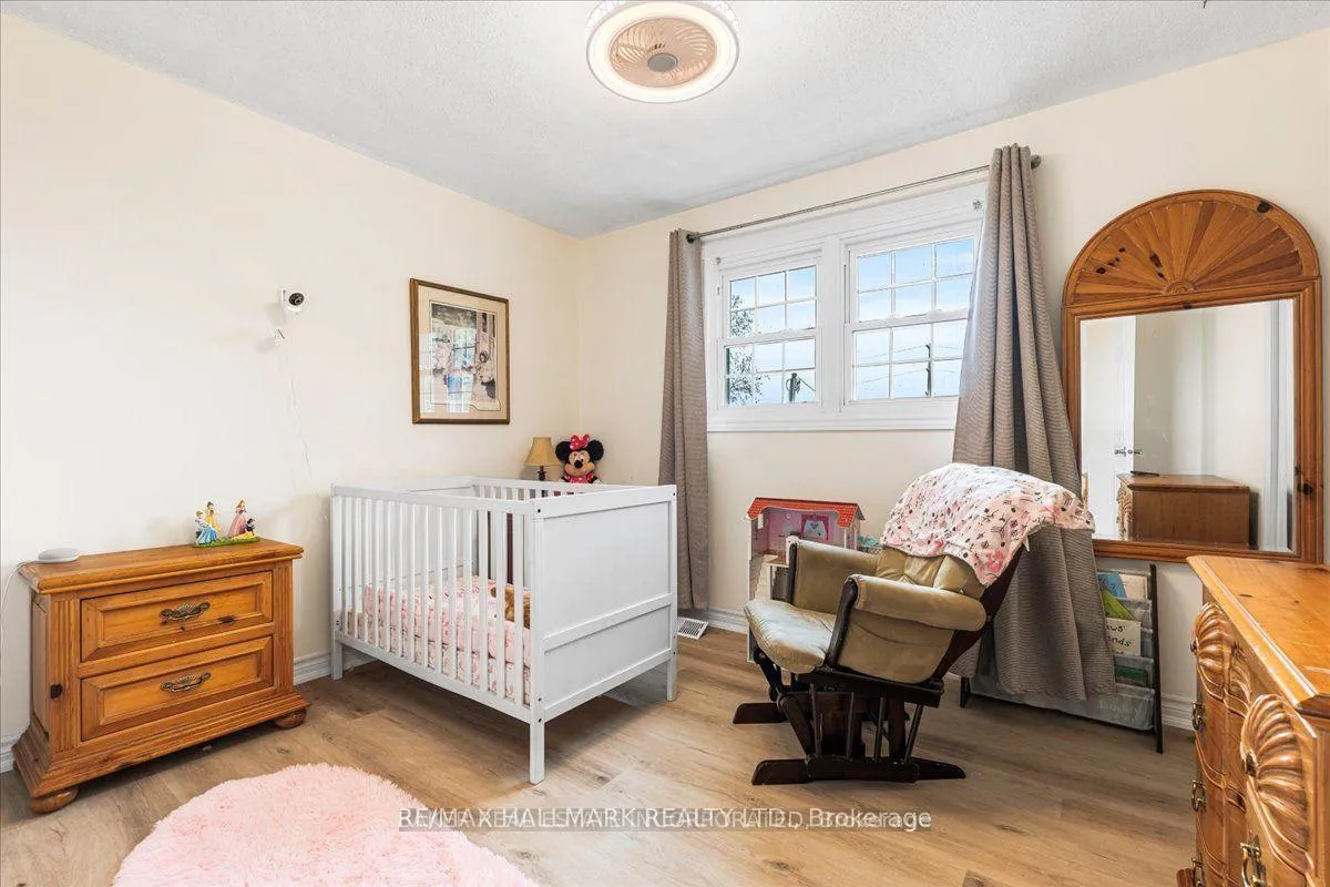 Photo 17 of 8 Lakeview Heights, Brighton — HOMEH