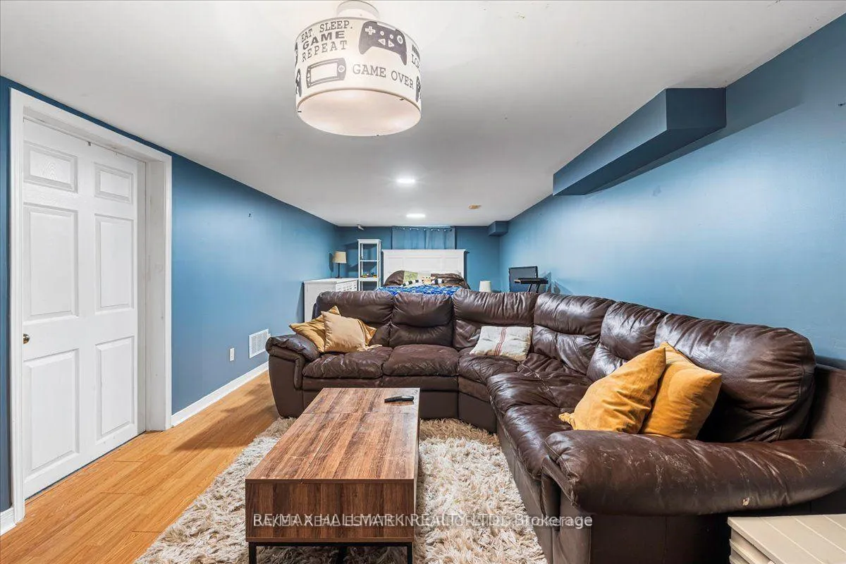 Photo 22 of 8 Lakeview Heights, Brighton — HOMEH