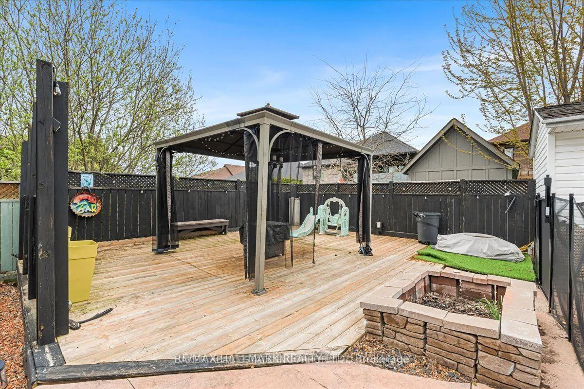 Photo 26 of 8 Lakeview Heights, Brighton — HOMEH