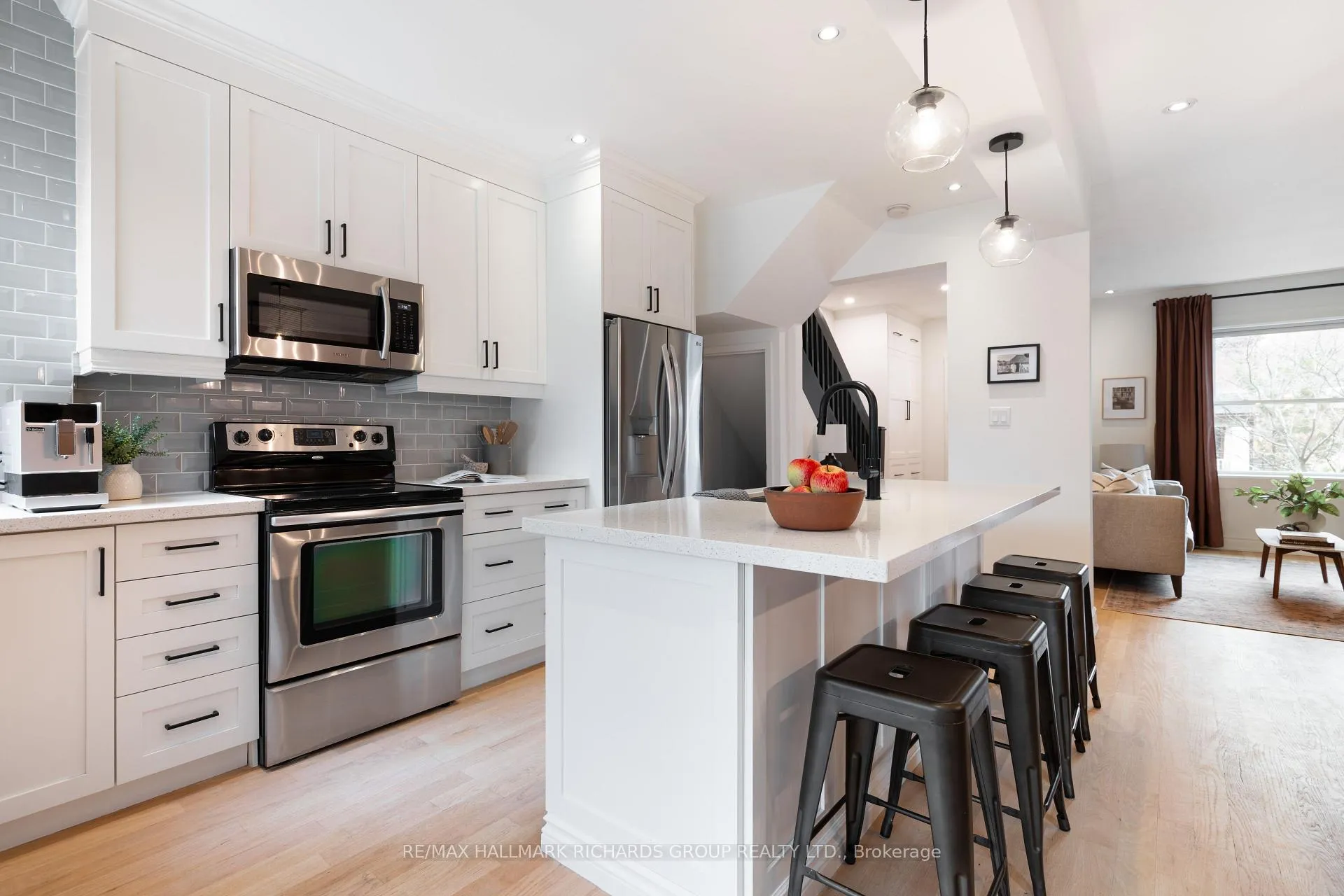Photo 8 of 47 Sparkhall Avenue, Toronto, North Riverdale — HOMEH