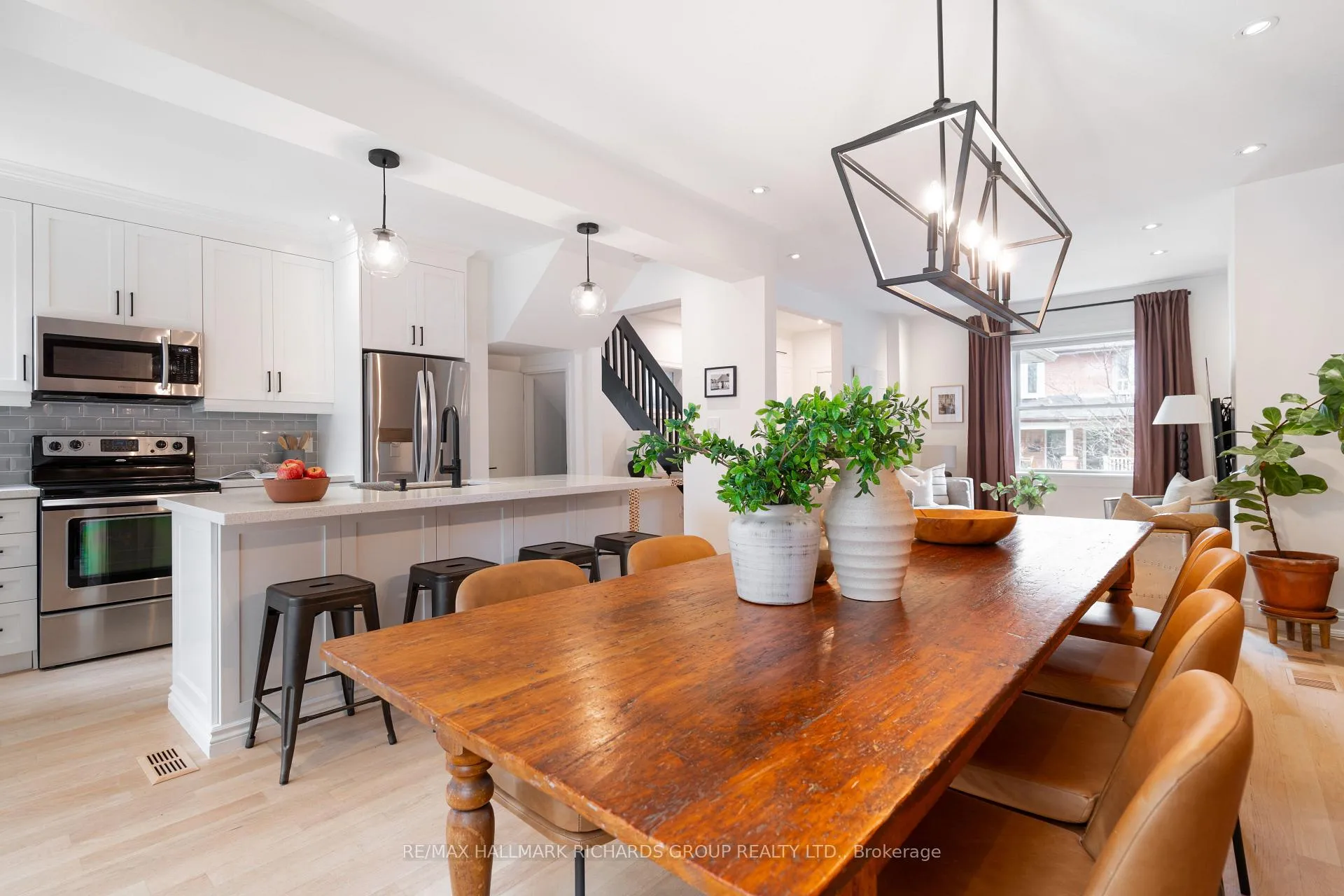 Photo 9 of 47 Sparkhall Avenue, Toronto, North Riverdale — HOMEH
