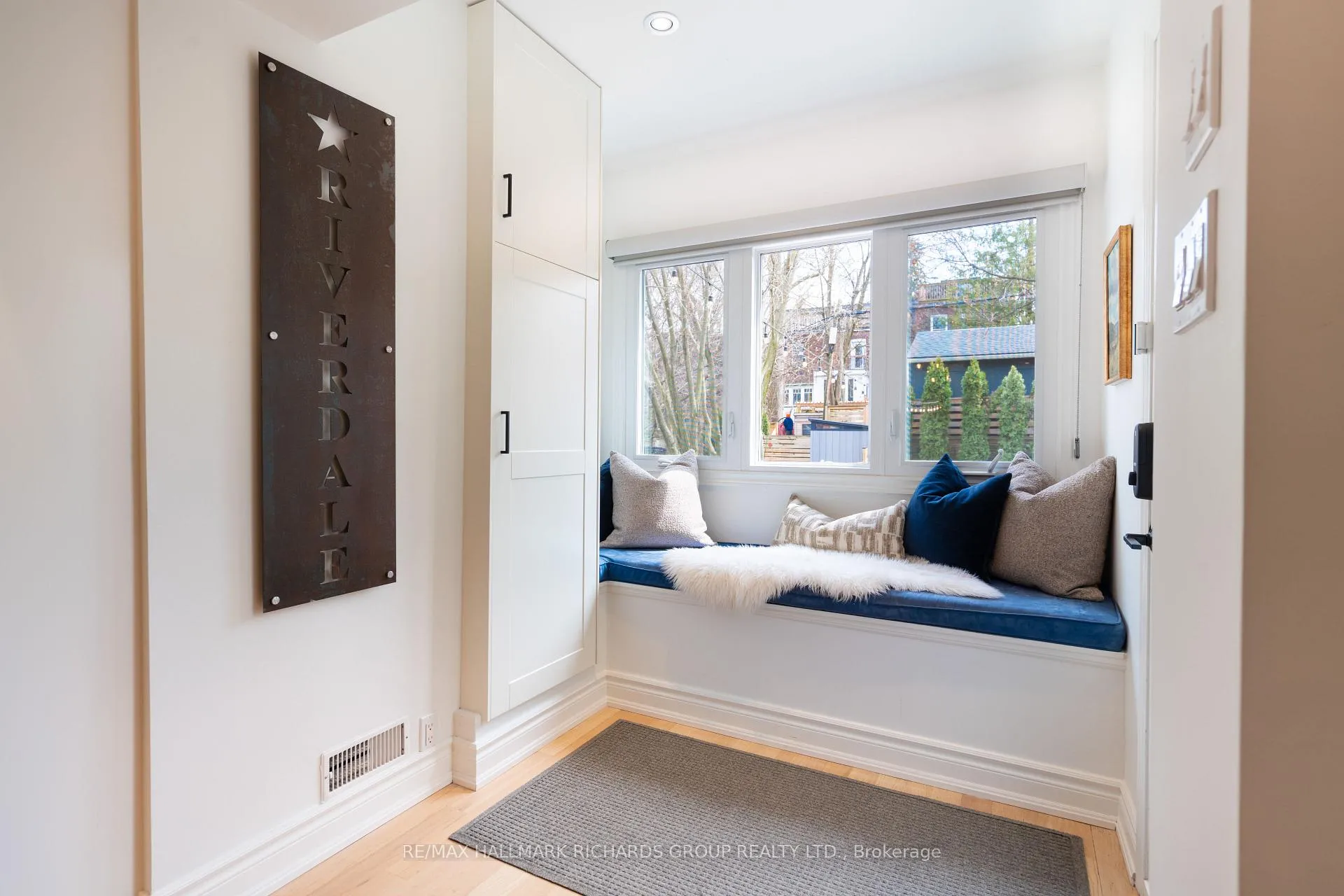 Photo 10 of 47 Sparkhall Avenue, Toronto, North Riverdale — HOMEH