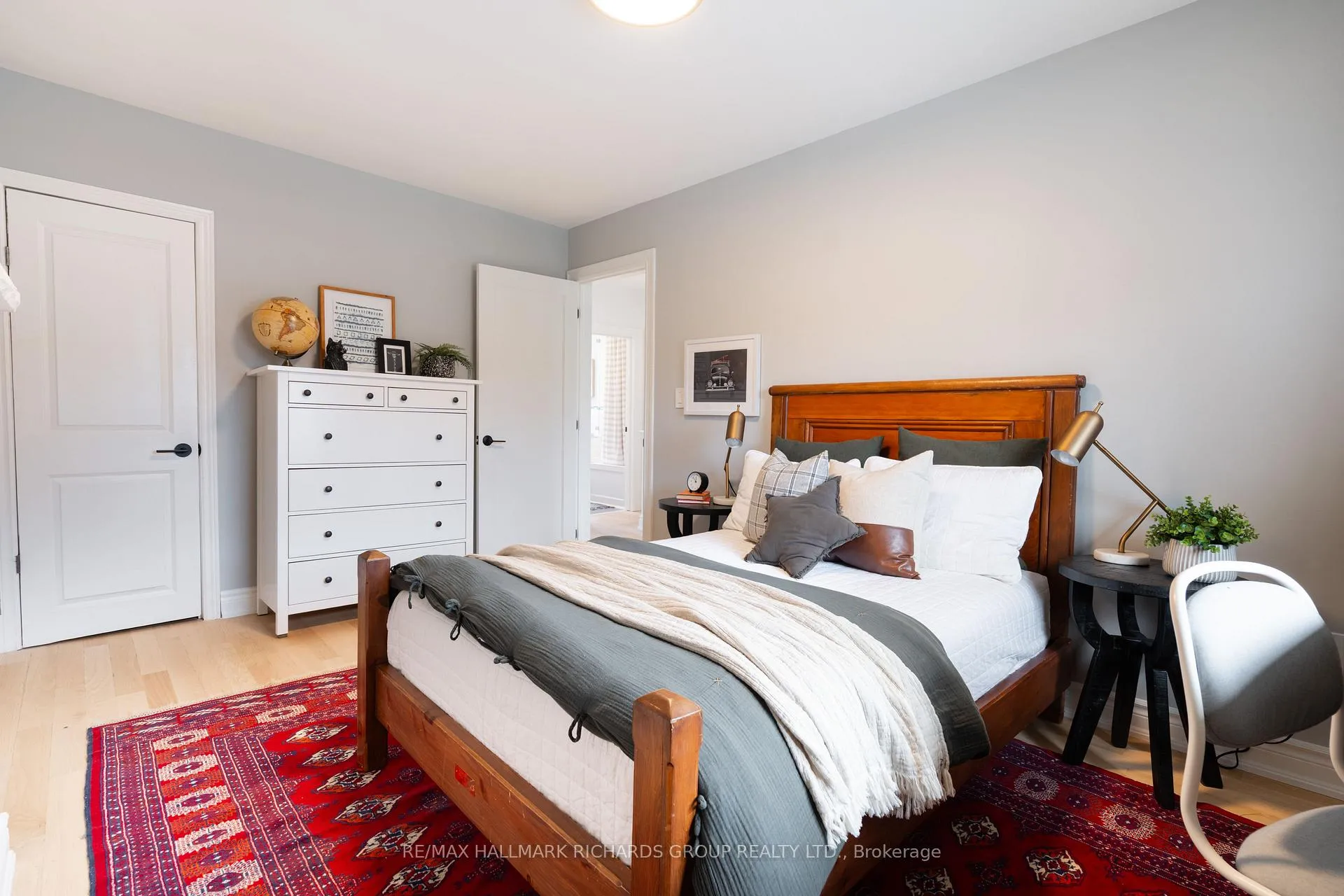 Photo 16 of 47 Sparkhall Avenue, Toronto, North Riverdale — HOMEH