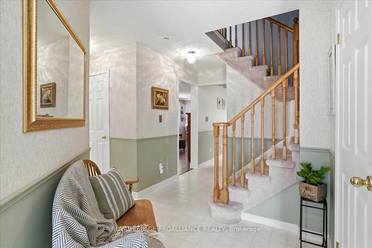 Photo 17 of 10 Fieldcrest Avenue, Clarington, Courtice — HOMEH