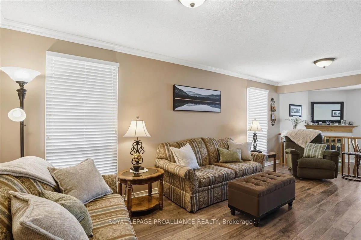 Photo 22 of 10 Fieldcrest Avenue, Clarington, Courtice — HOMEH