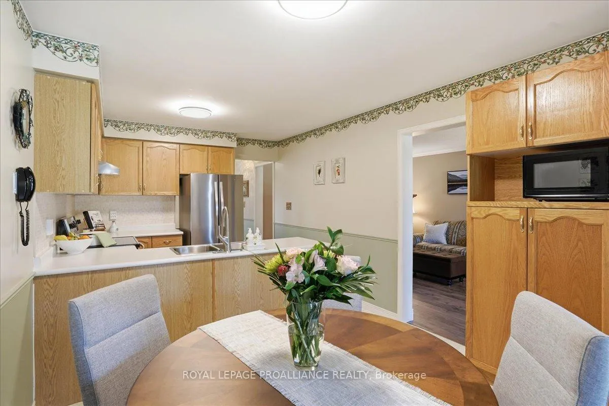 Photo 32 of 10 Fieldcrest Avenue, Clarington, Courtice — HOMEH