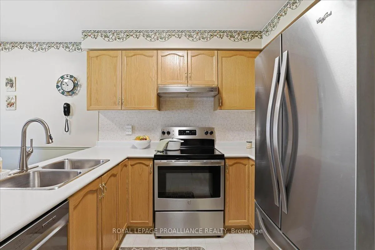 Photo 36 of 10 Fieldcrest Avenue, Clarington, Courtice — HOMEH