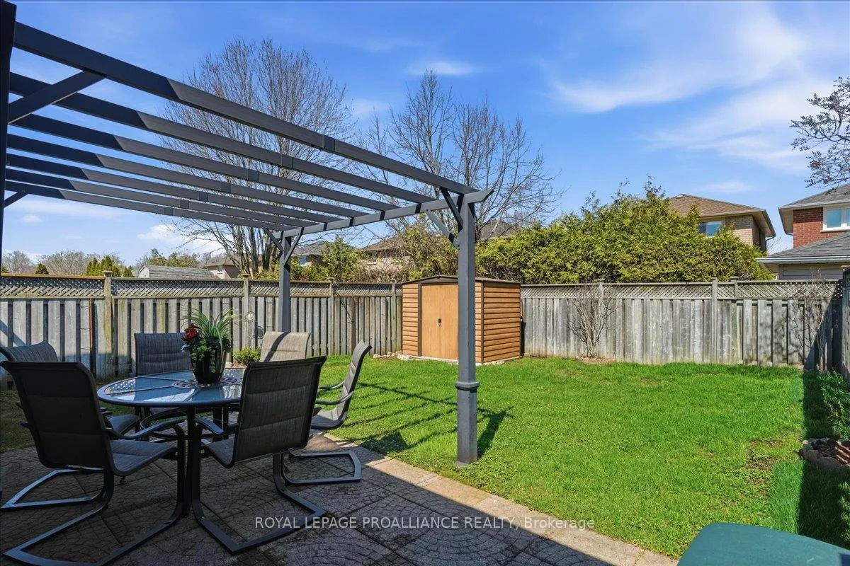 Photo 38 of 10 Fieldcrest Avenue, Clarington, Courtice — HOMEH