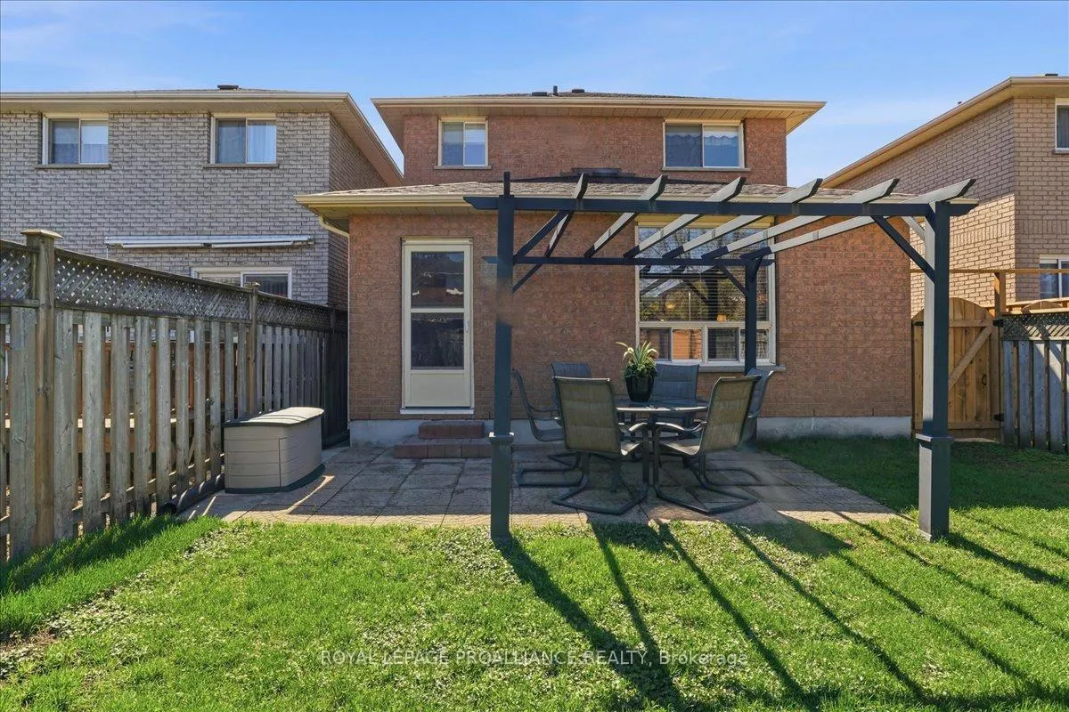 Photo 40 of 10 Fieldcrest Avenue, Clarington, Courtice — HOMEH