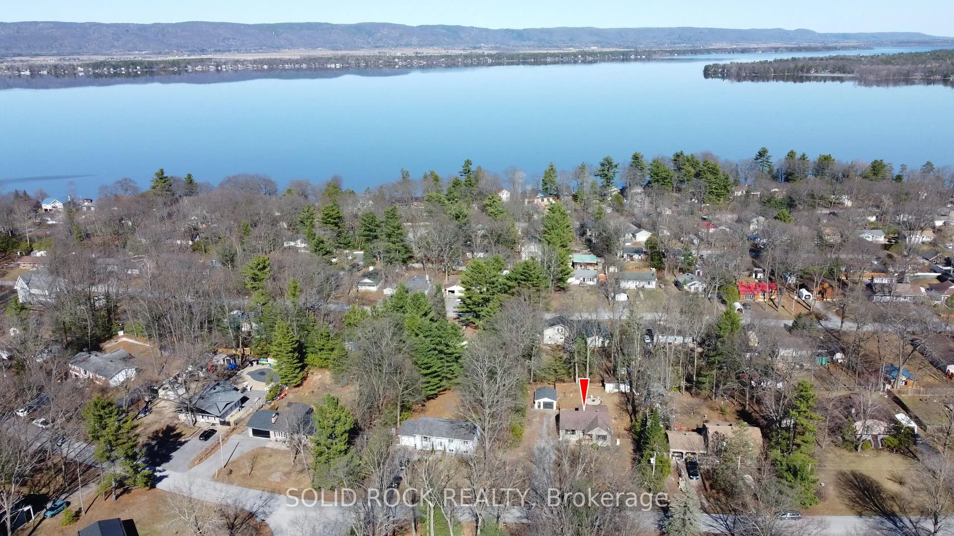 Photo 3 of 134 Holiday Drive, Ottawa, Constance Bay — HOMEH