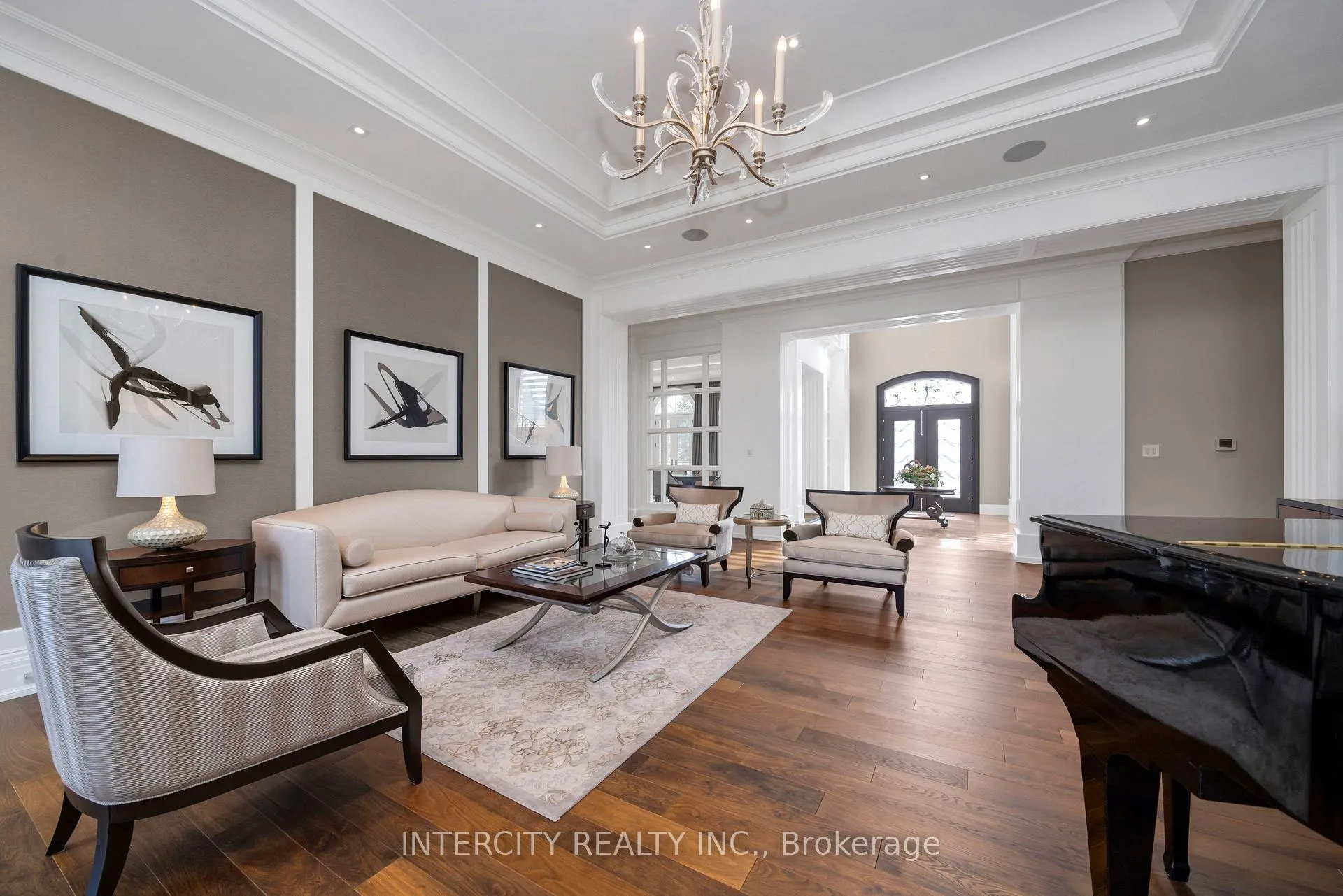 Photo 8 of 20 Orico Court, Vaughan, Kleinburg — HOMEH