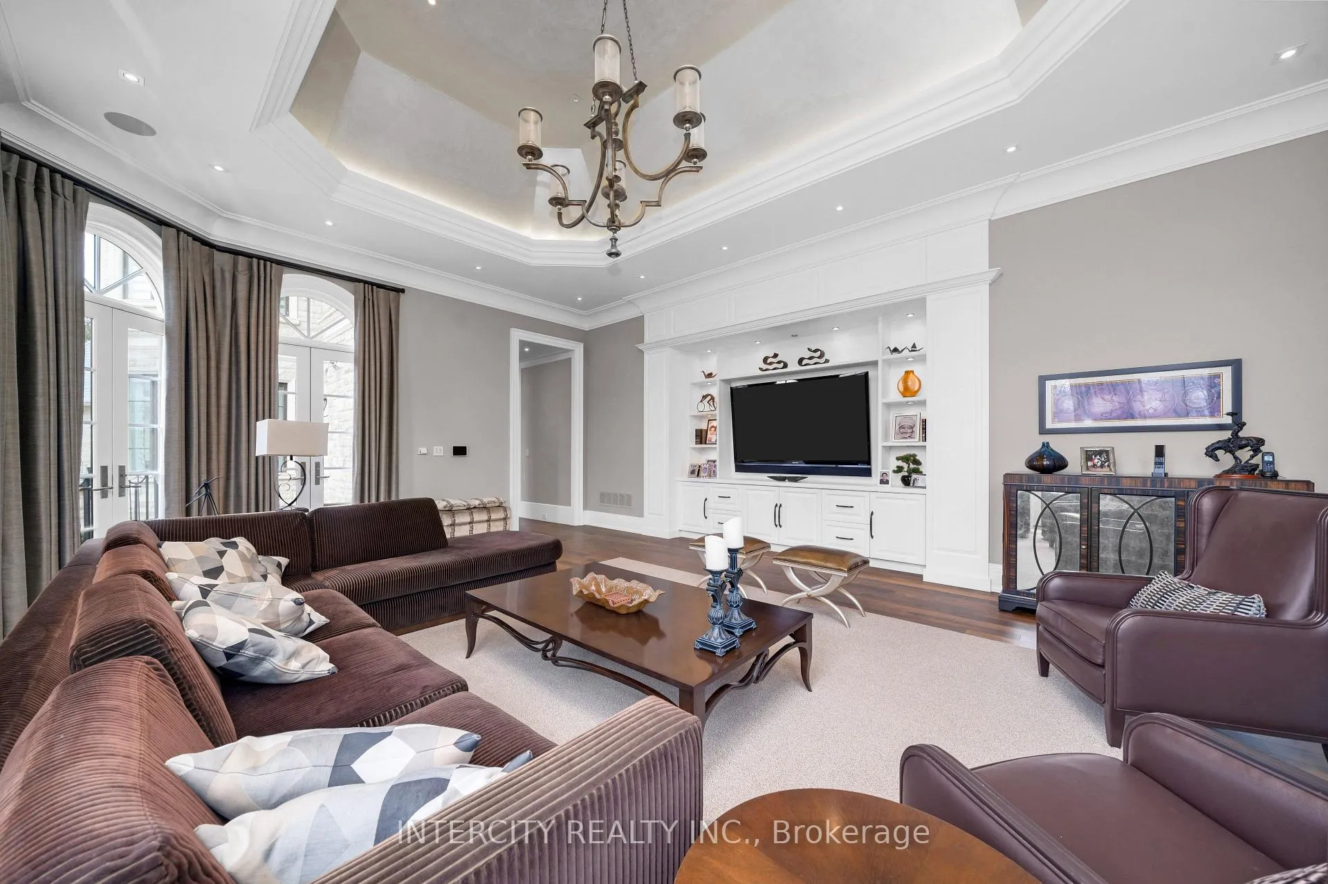 Photo 16 of 20 Orico Court, Vaughan, Kleinburg — HOMEH