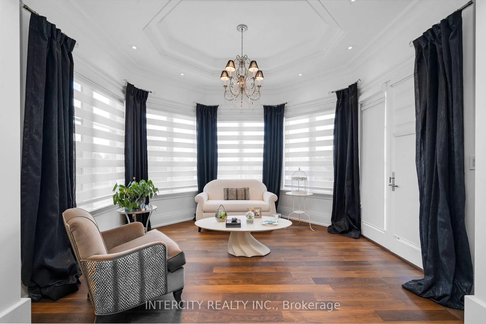 Photo 33 of 20 Orico Court, Vaughan, Kleinburg — HOMEH