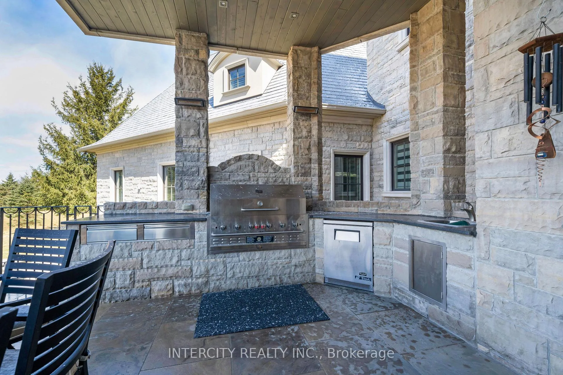 Photo 40 of 20 Orico Court, Vaughan, Kleinburg — HOMEH