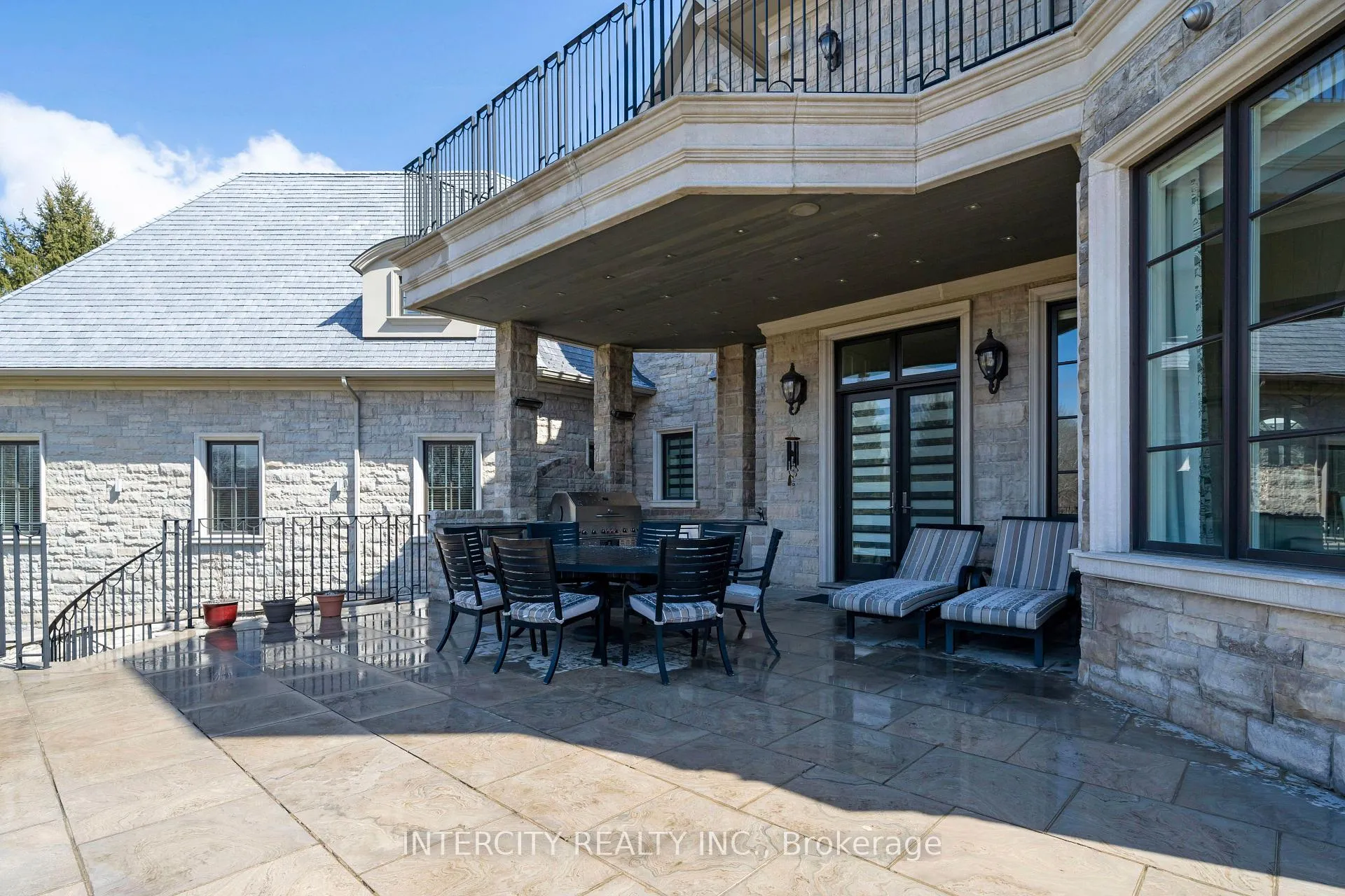 Photo 42 of 20 Orico Court, Vaughan, Kleinburg — HOMEH