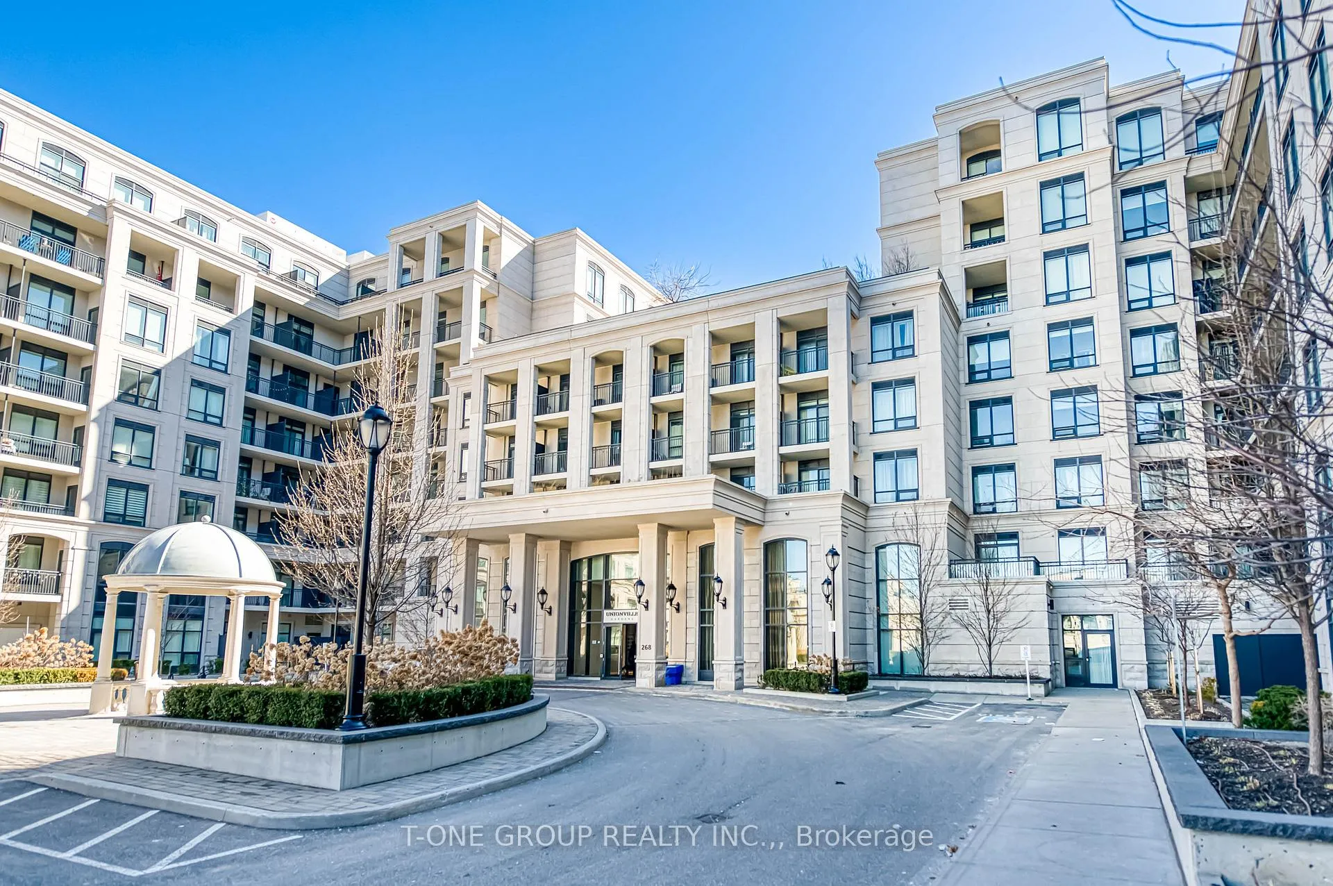 Front of Unit 622w, 268 Buchanan Drive