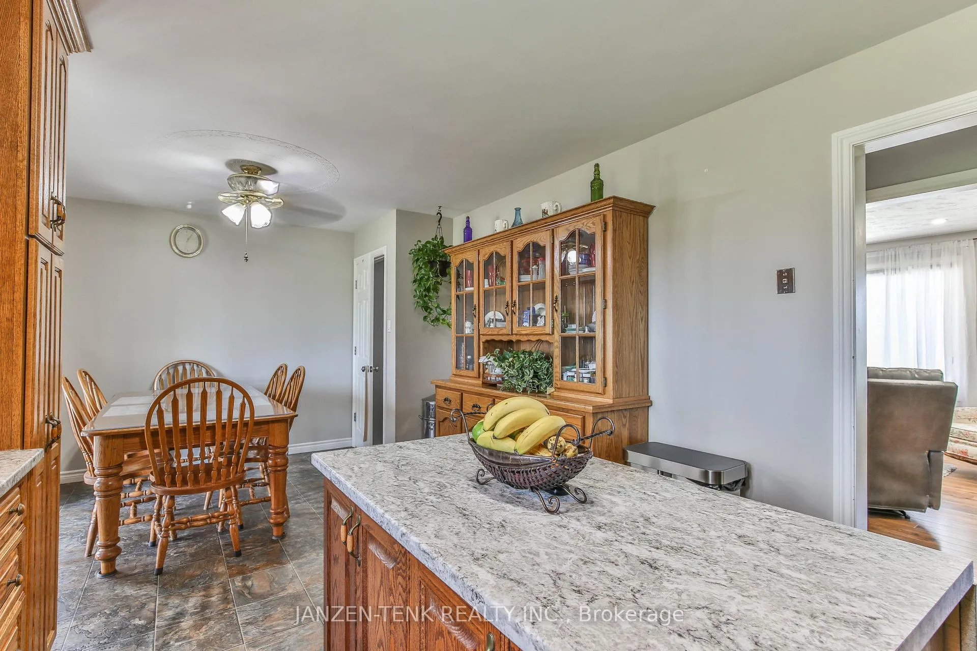 Photo 10 of 6551 Springfield Road, Malahide, Mount Salem — HOMEH