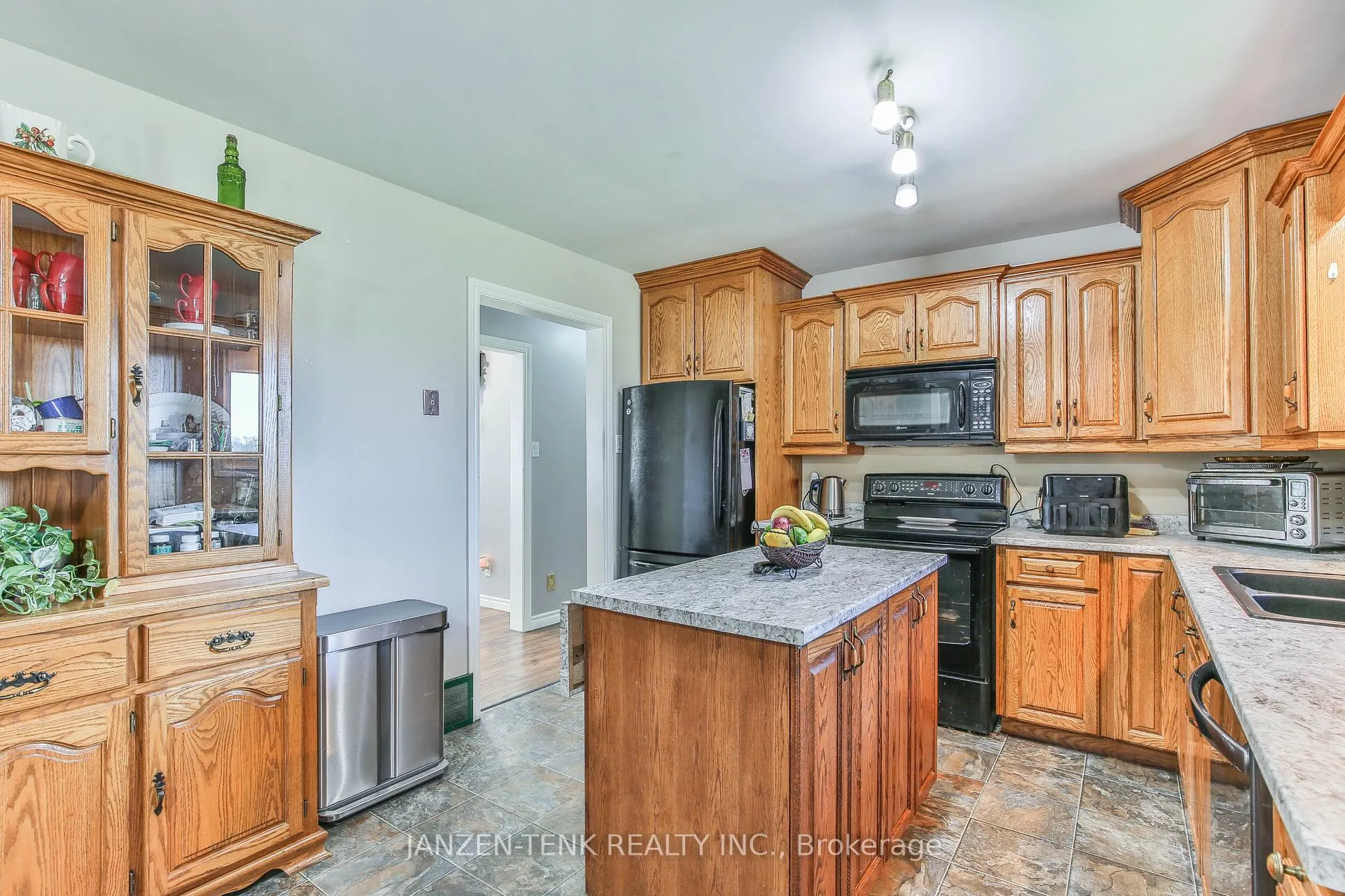 Photo 12 of 6551 Springfield Road, Malahide, Mount Salem — HOMEH