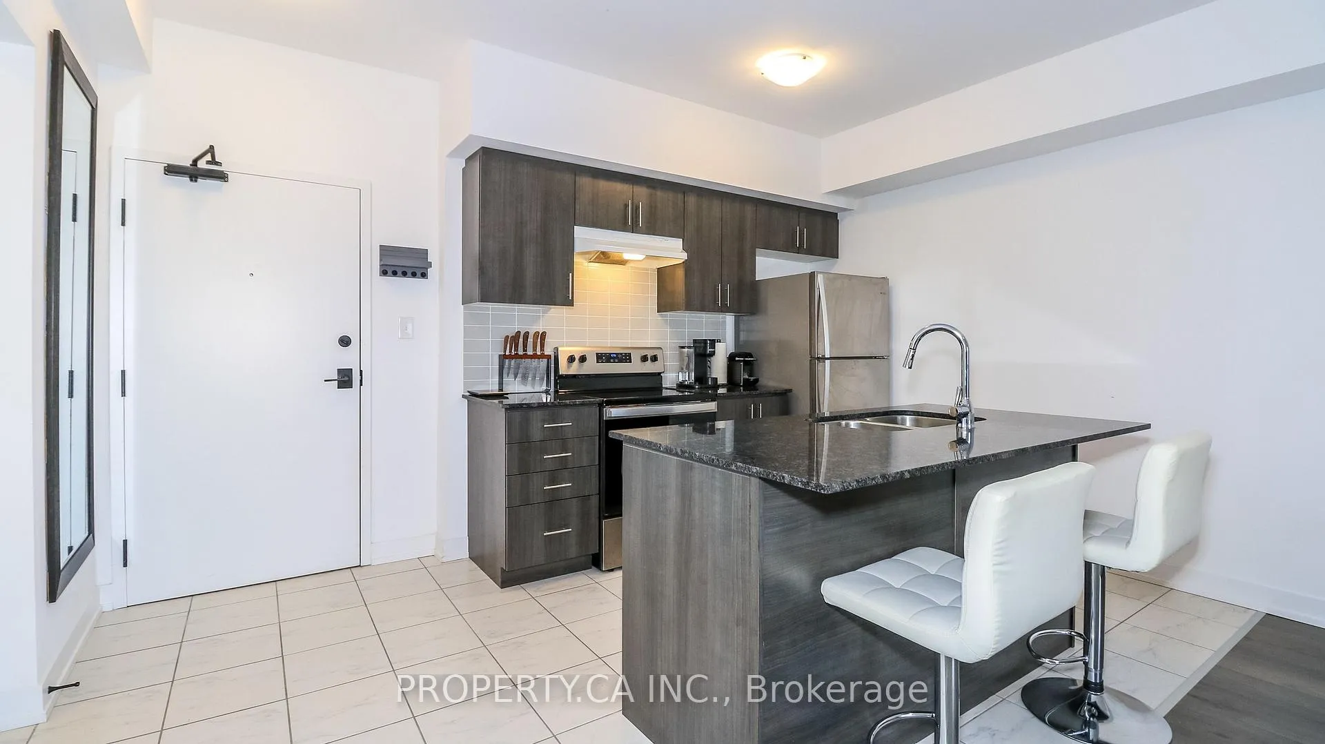 Photo 1 of Unit 212, 4 Spice Way, Barrie, Rural Barrie Southeast — HOMEH