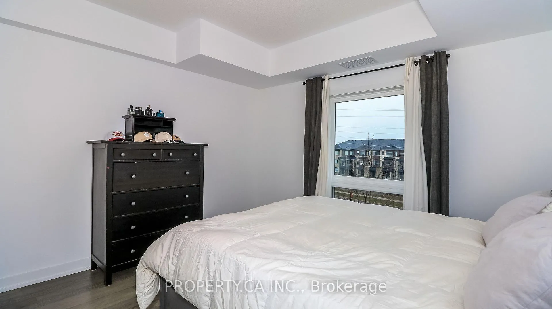Photo 10 of Unit 212, 4 Spice Way, Barrie, Rural Barrie Southeast — HOMEH