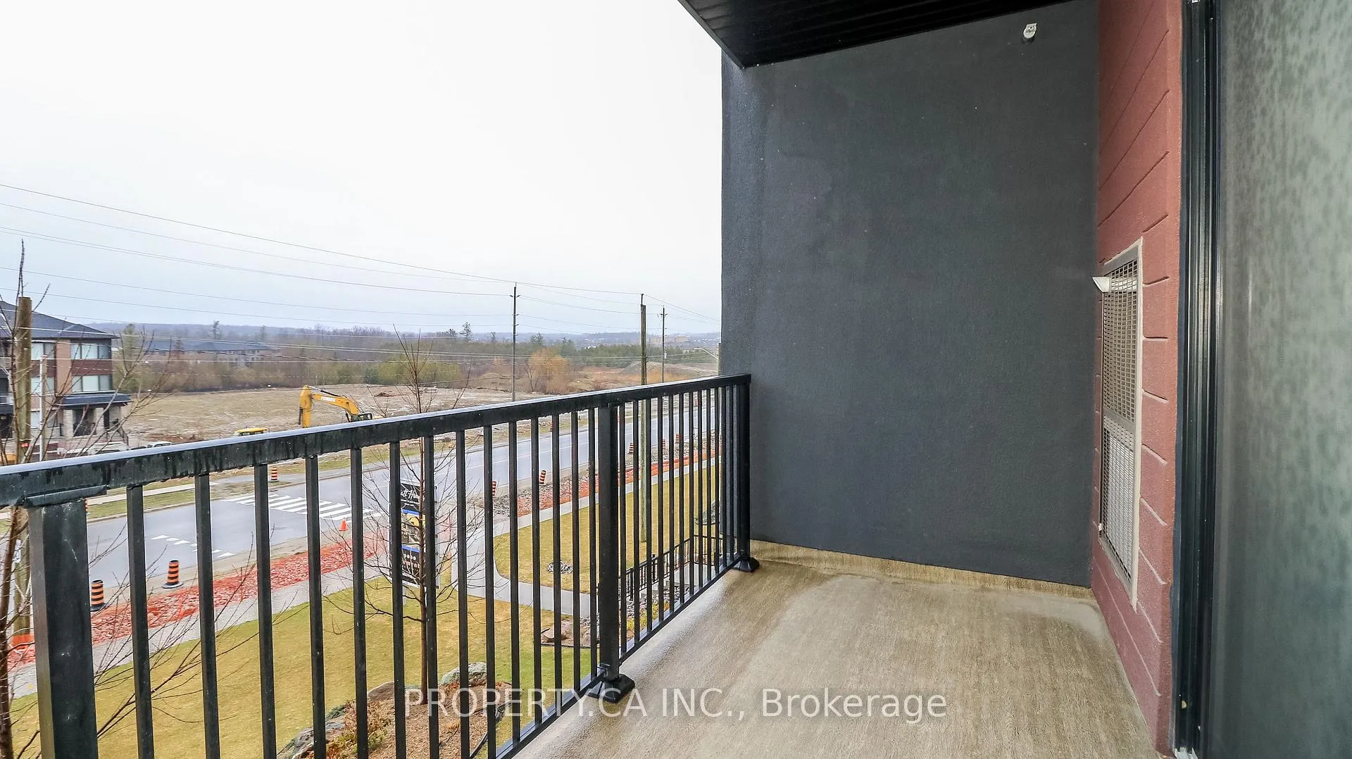 Photo 16 of Unit 212, 4 Spice Way, Barrie, Rural Barrie Southeast — HOMEH