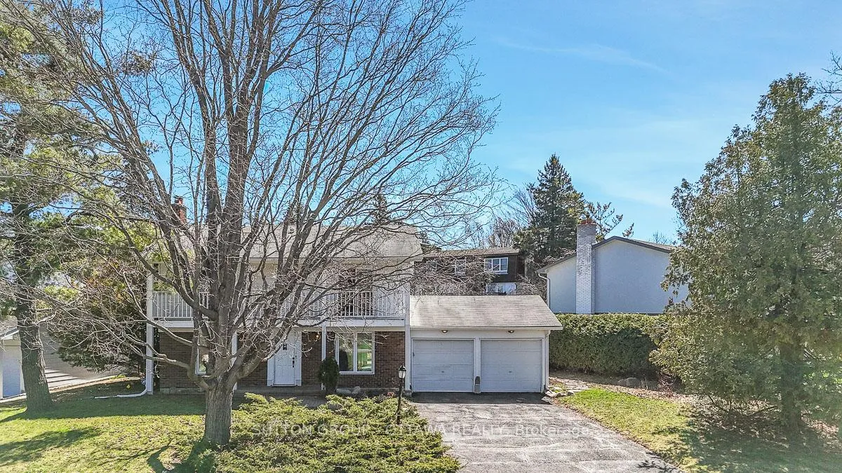Photo 1 of 38 Beaver Ridge, Ottawa, City View/Skyline/Fisher Heights/Parkwood Hills — HOMEH