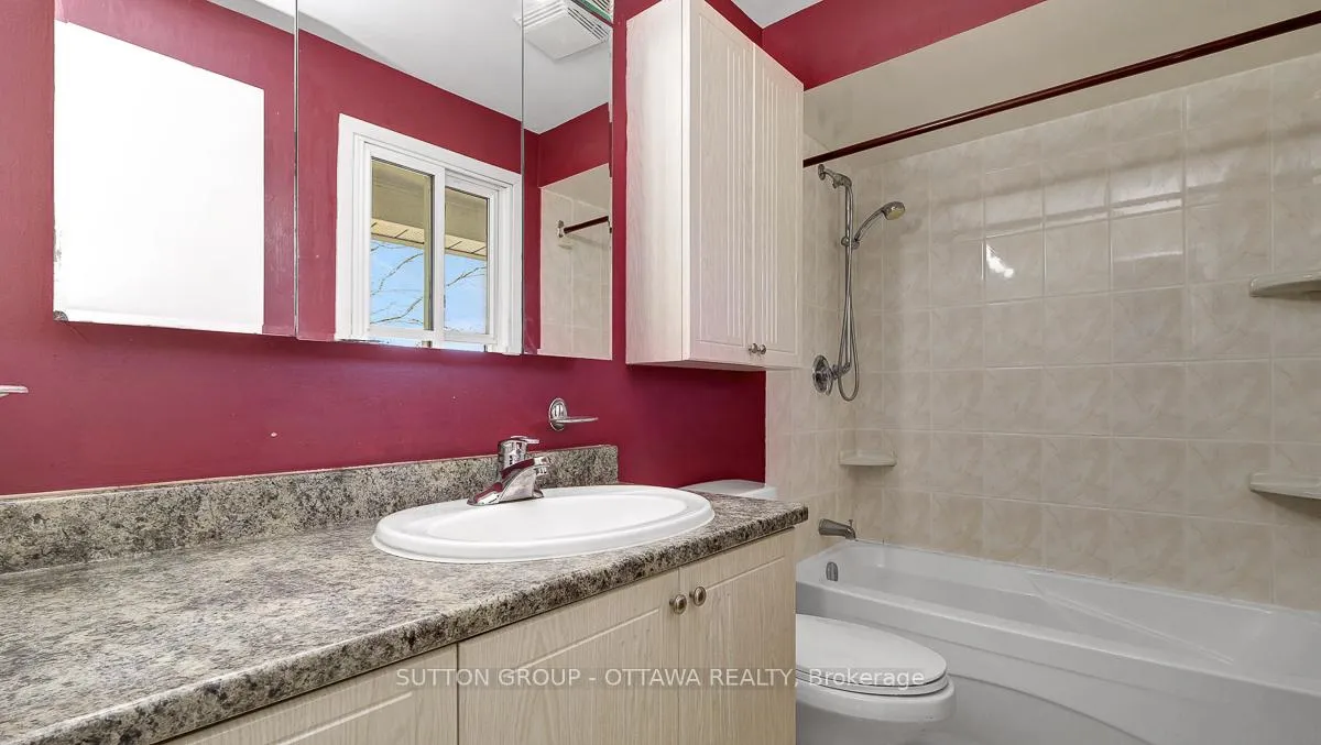 Photo 30 of 38 Beaver Ridge, Ottawa, City View/Skyline/Fisher Heights/Parkwood Hills — HOMEH