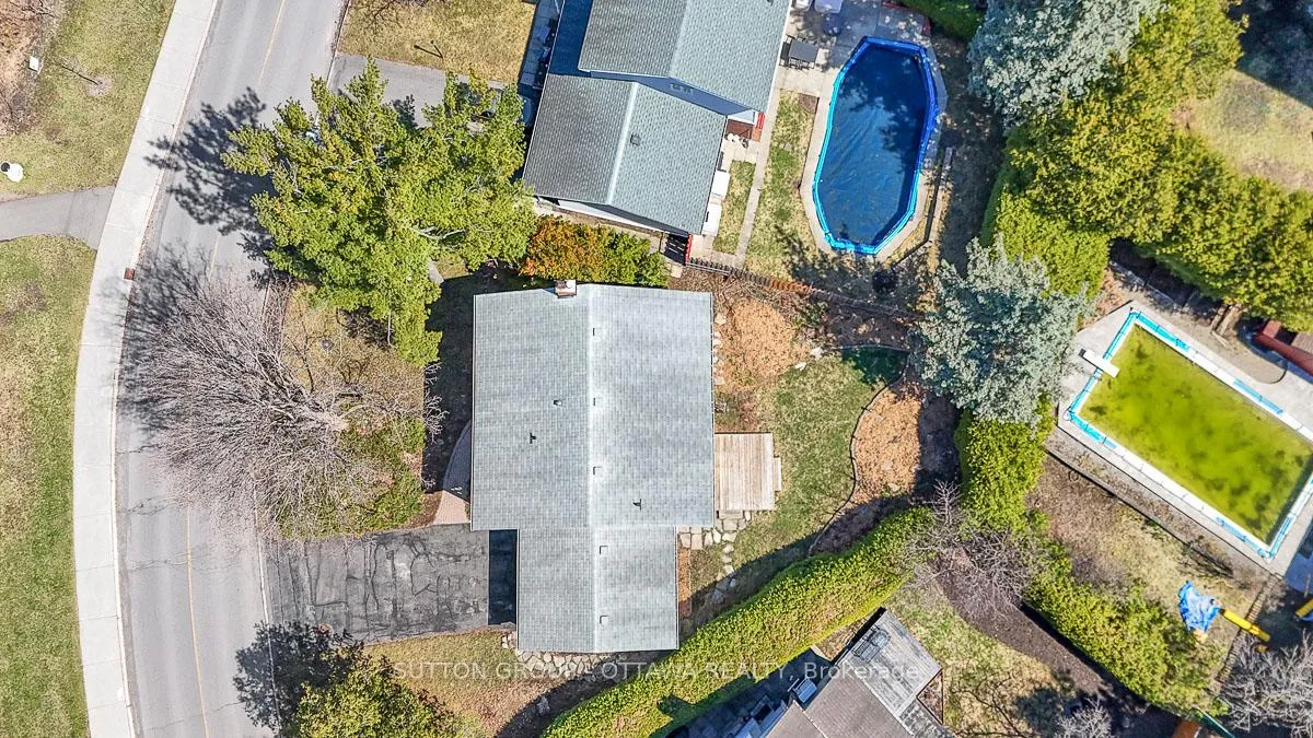 Photo 43 of 38 Beaver Ridge, Ottawa, City View/Skyline/Fisher Heights/Parkwood Hills — HOMEH