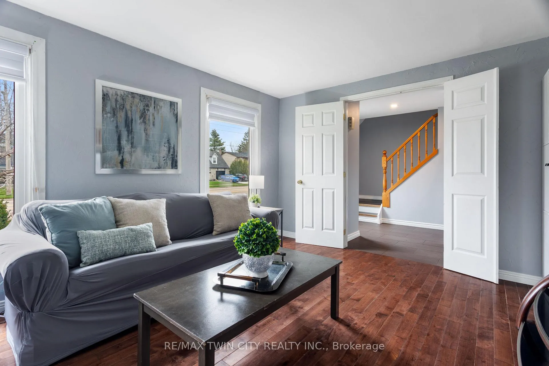 Photo 3 of 769 Scottsdale Drive, Guelph, Kortright West — HOMEH
