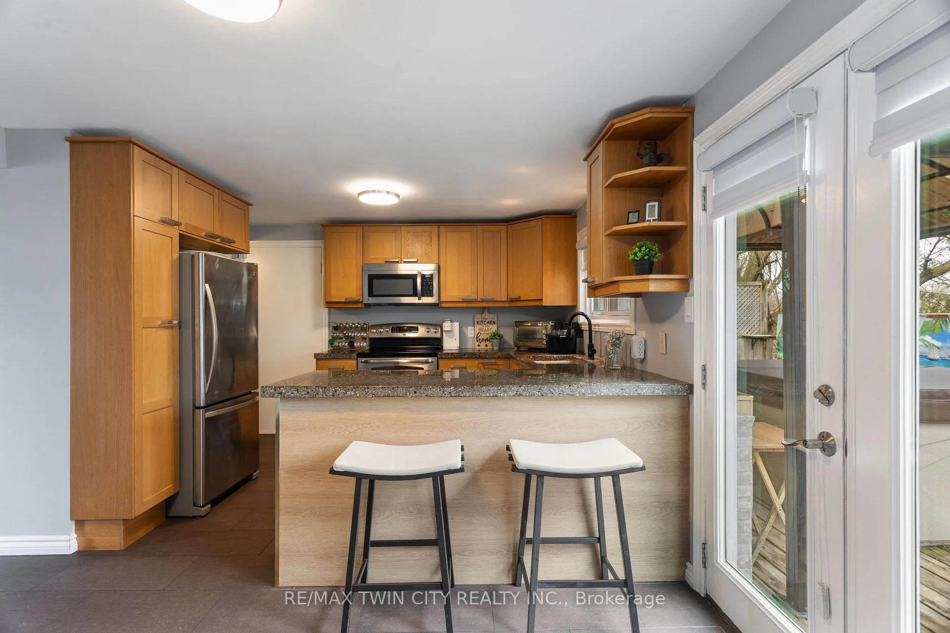 Photo 13 of 769 Scottsdale Drive, Guelph, Kortright West — HOMEH