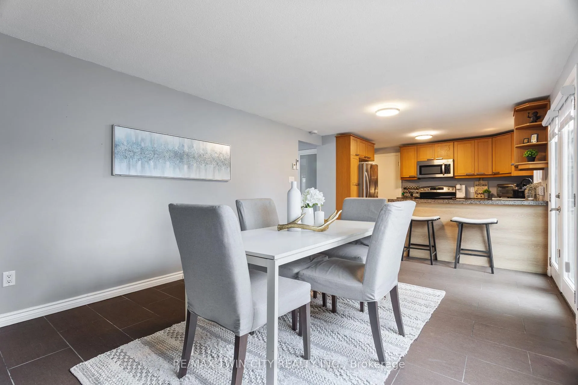Photo 17 of 769 Scottsdale Drive, Guelph, Kortright West — HOMEH