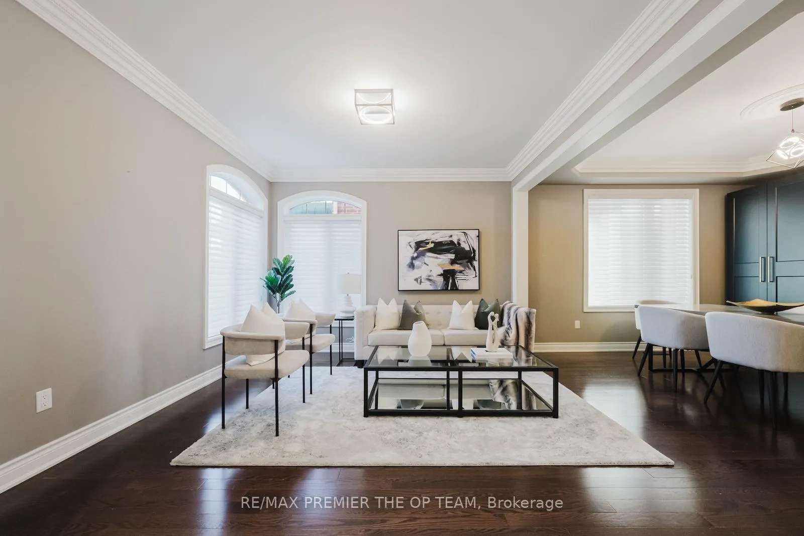 Photo 4 of 226 Via Borghese Street, Vaughan, Vellore Village — HOMEH