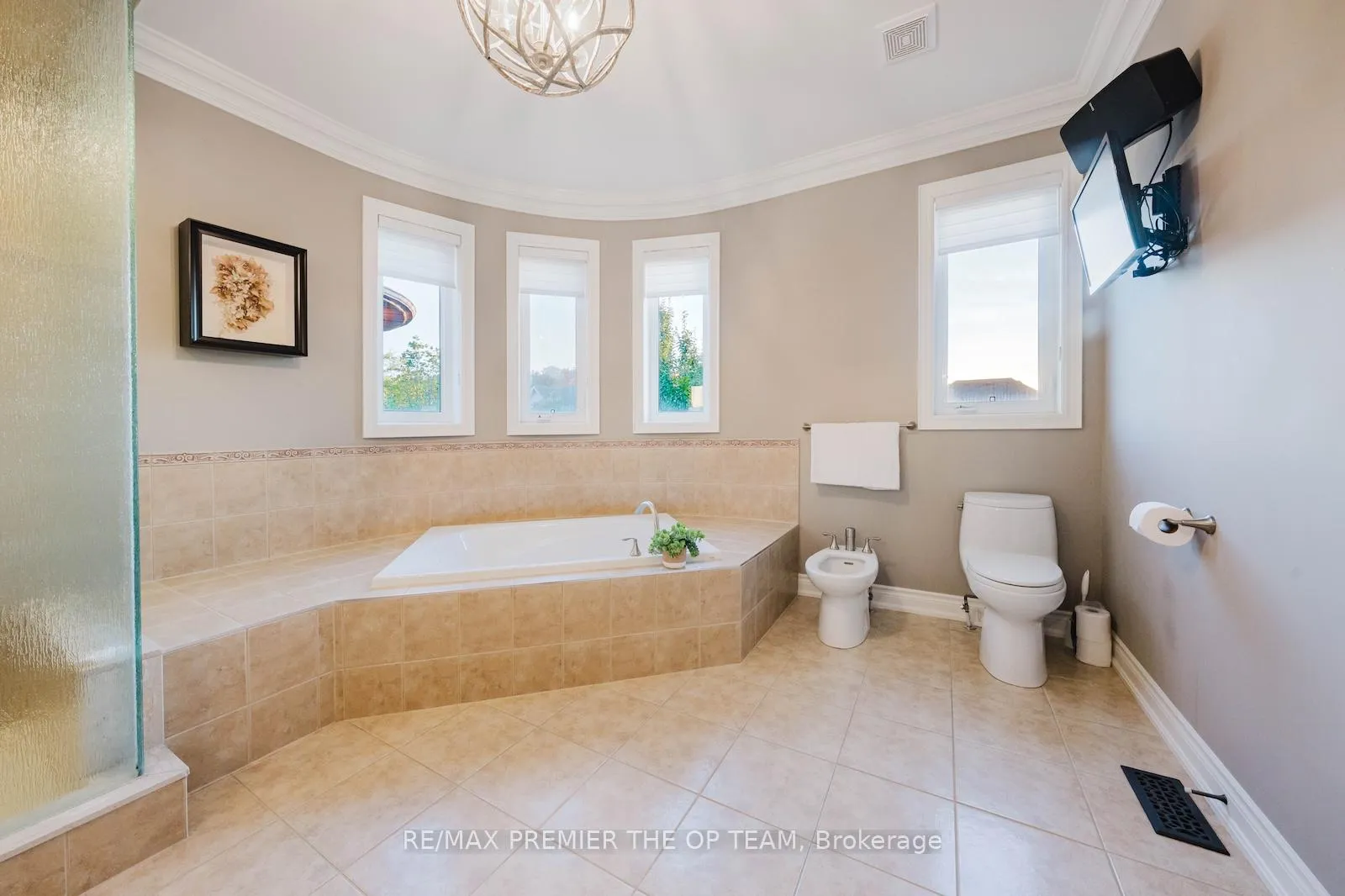 Photo 32 of 226 Via Borghese Street, Vaughan, Vellore Village — HOMEH