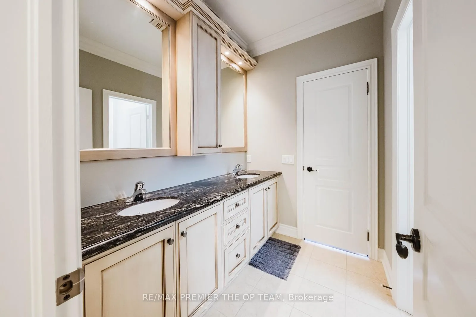 Photo 35 of 226 Via Borghese Street, Vaughan, Vellore Village — HOMEH