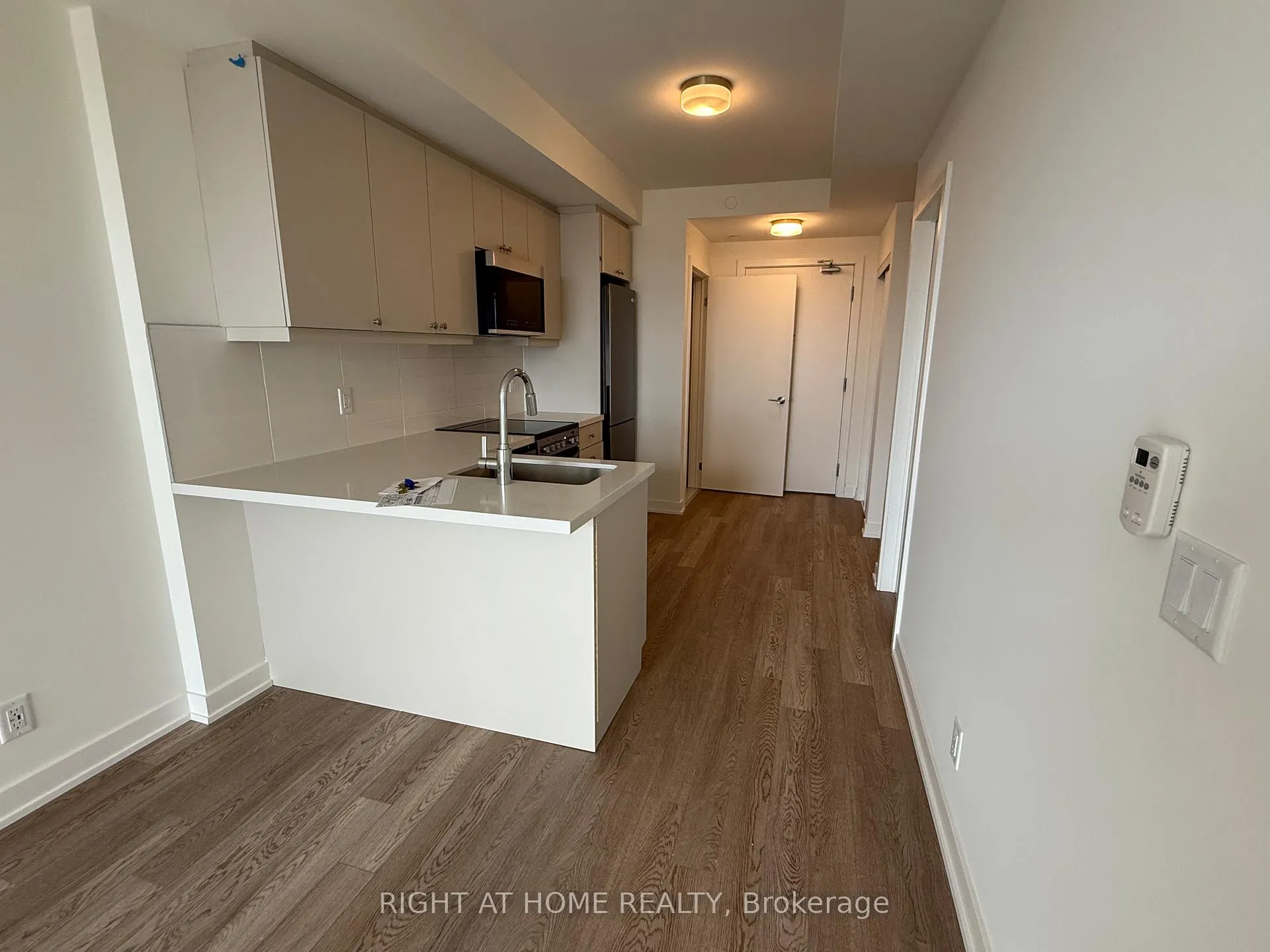 Photo 3 of Unit 1220, 51 Clarington Boulevard, Clarington, Bowmanville — HOMEH