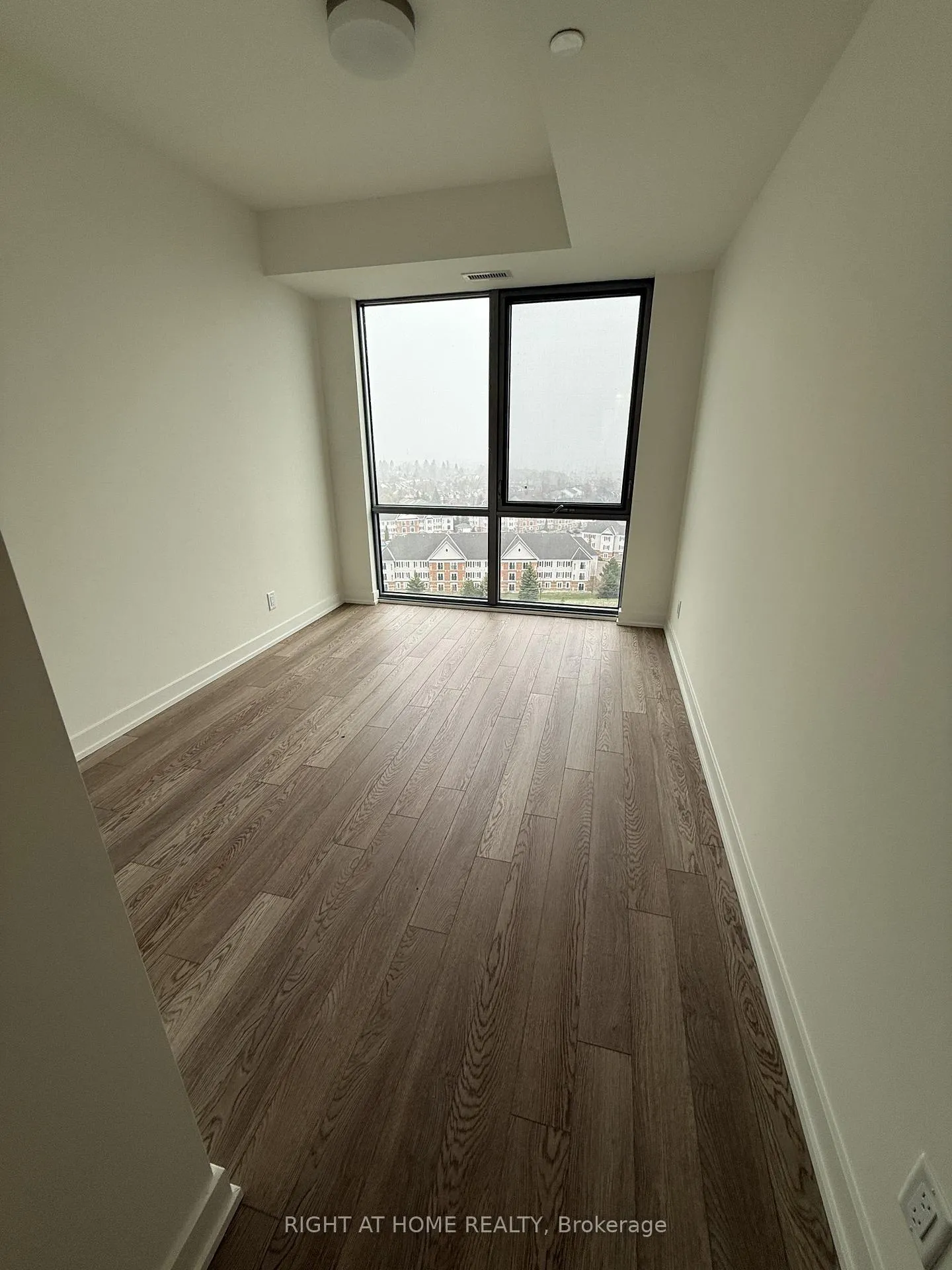 Photo 5 of Unit 1220, 51 Clarington Boulevard, Clarington, Bowmanville — HOMEH