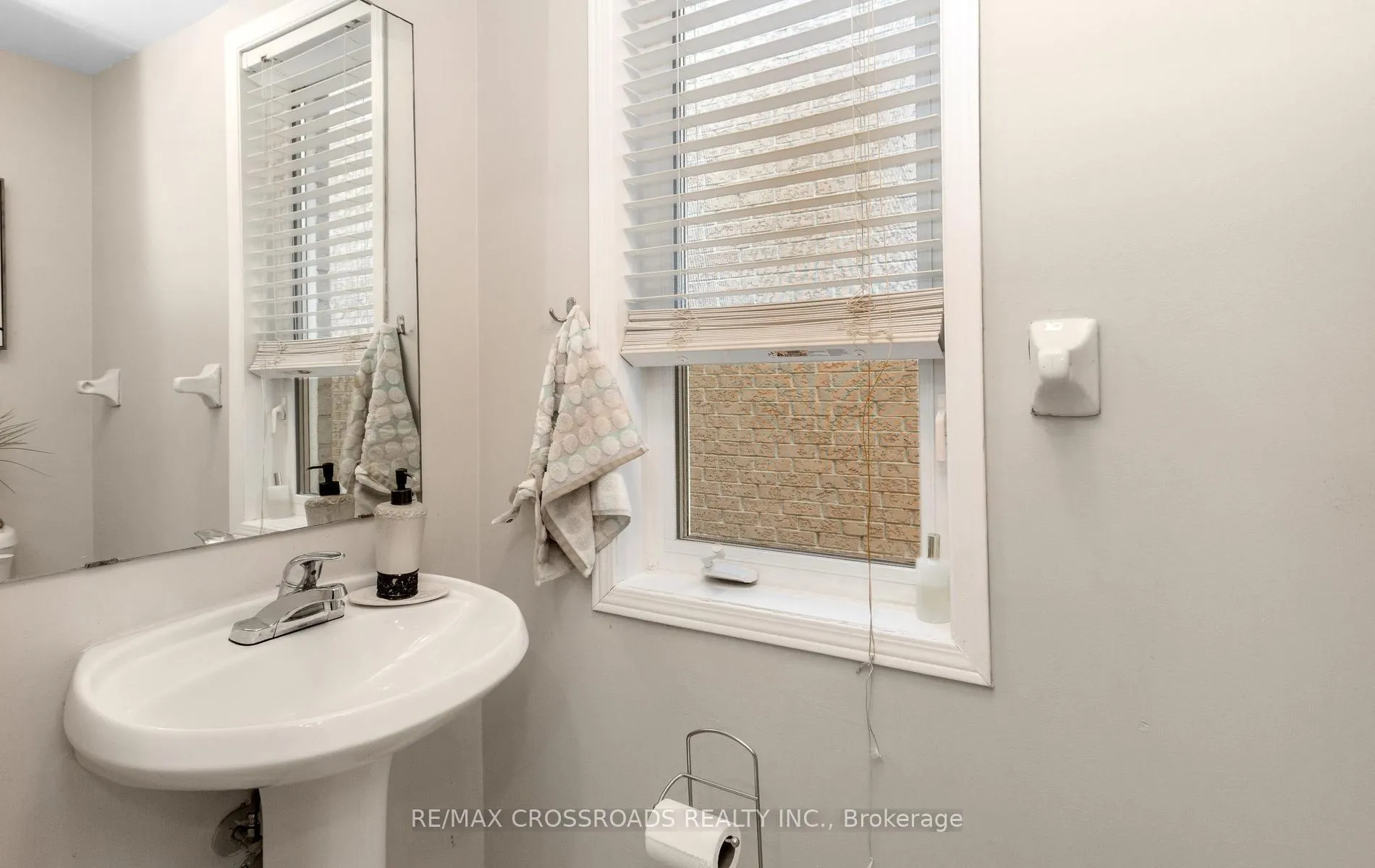 Photo 15 of 21 Cedarvalley Boulevard, Brampton, Northwest Sandalwood Parkway — HOMEH