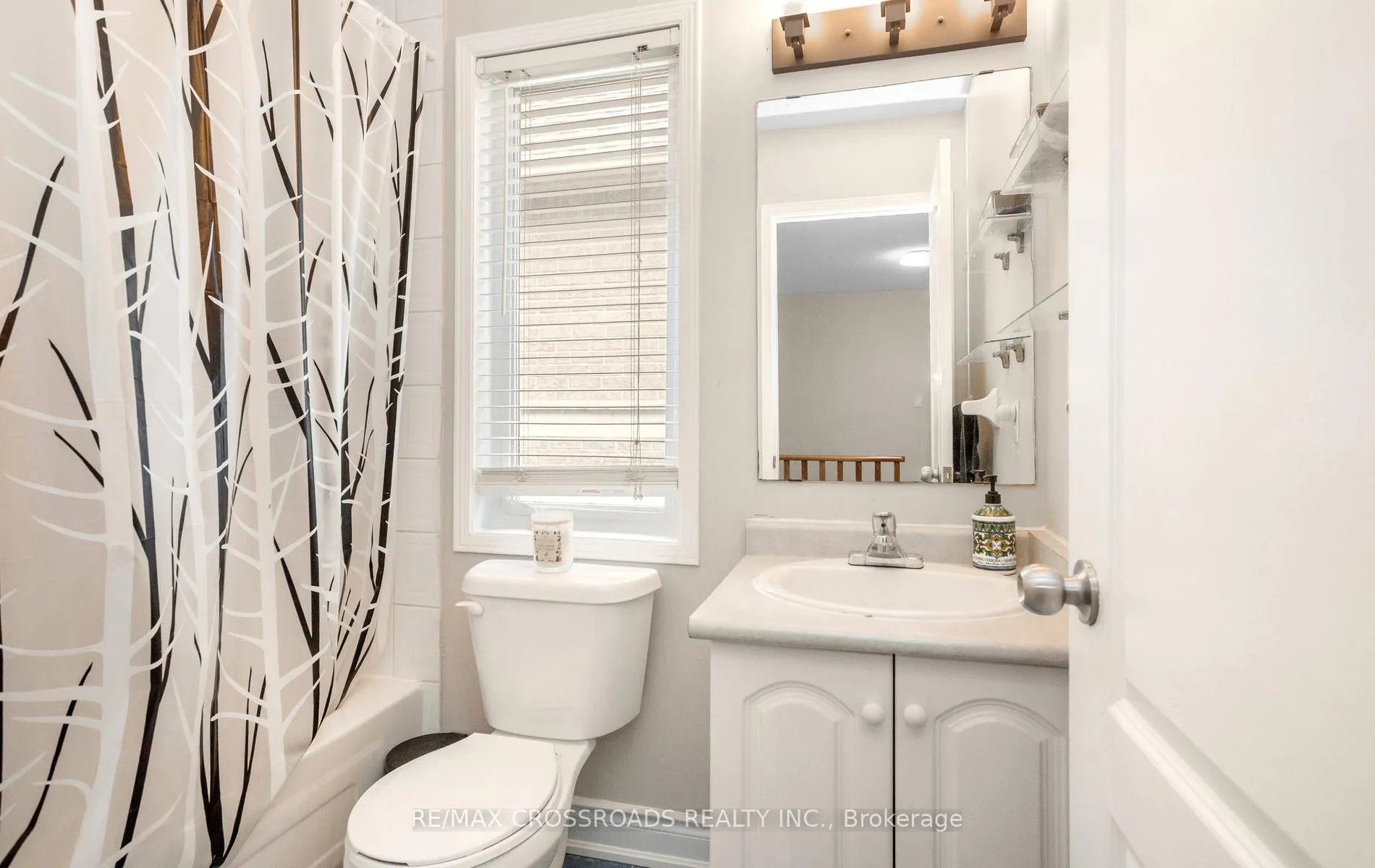Photo 32 of 21 Cedarvalley Boulevard, Brampton, Northwest Sandalwood Parkway — HOMEH