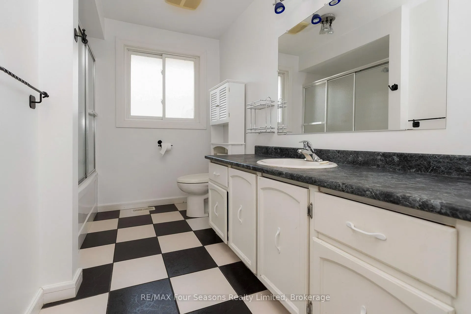 Photo 10 of 53 Alice Street, Collingwood — HOMEH