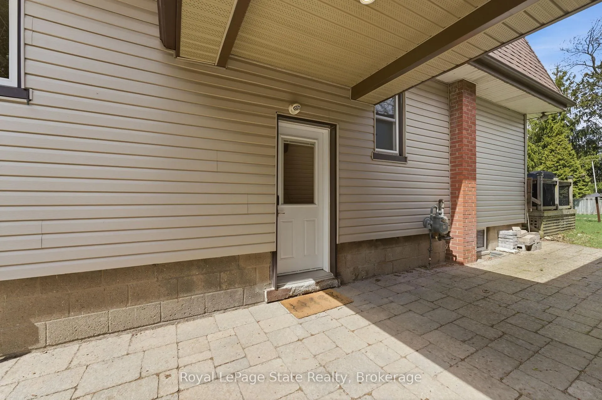 Photo 37 of 130 Highway 8, Hamilton, Rural Flamborough — HOMEH