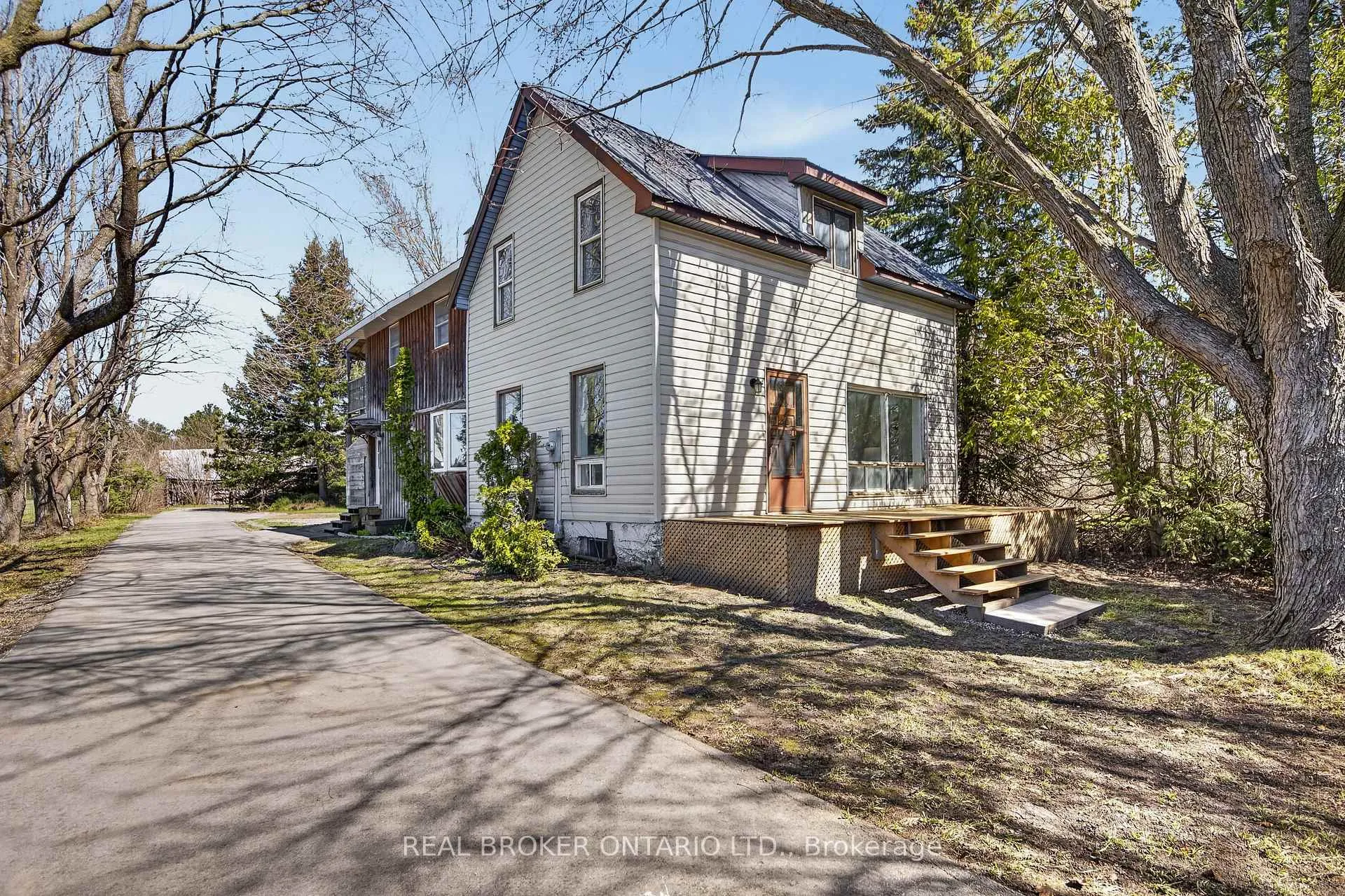 Photo 1 of 261 Portage Road, Kawartha Lakes, Carden — HOMEH