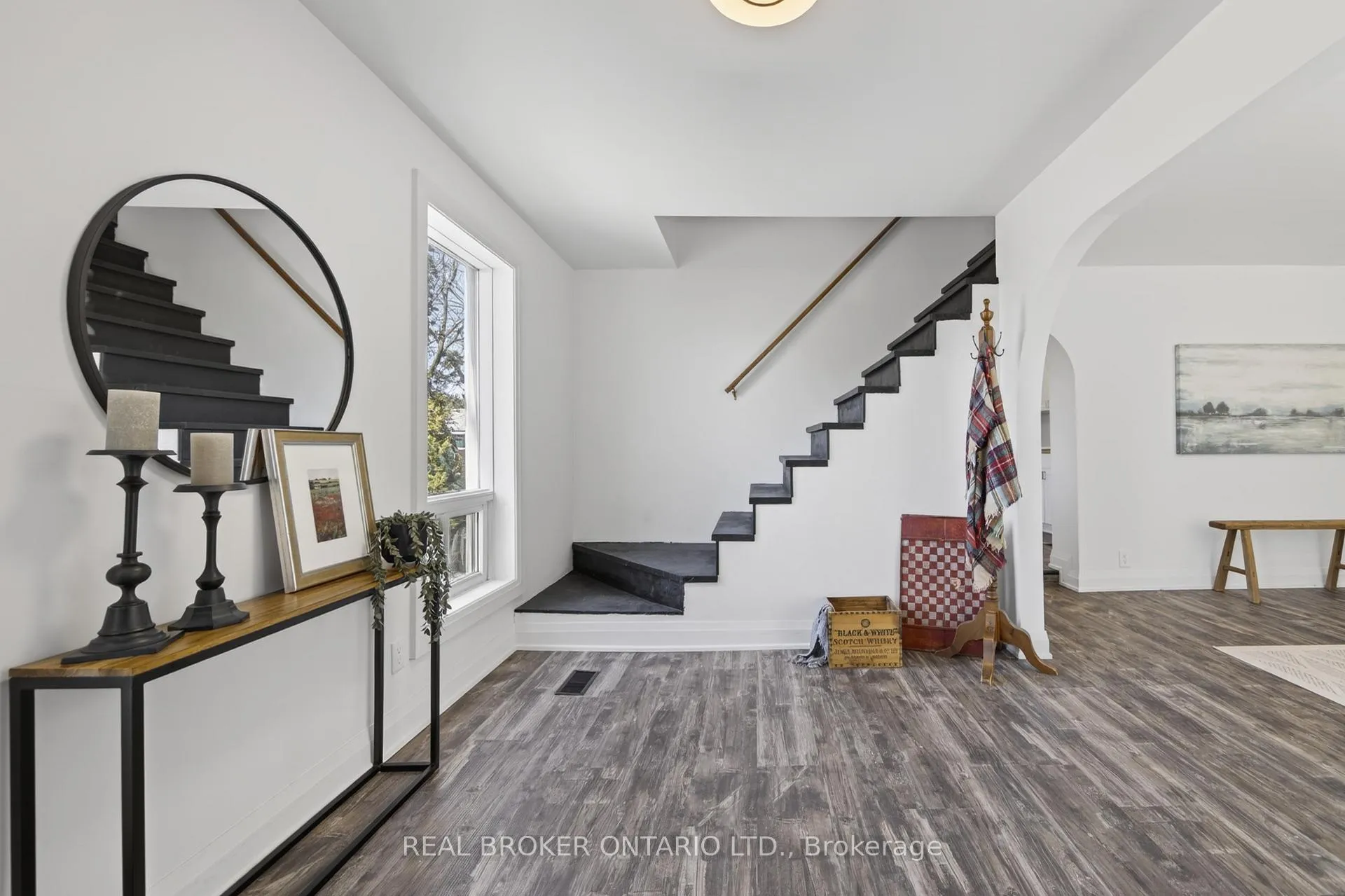 Photo 3 of 261 Portage Road, Kawartha Lakes, Carden — HOMEH