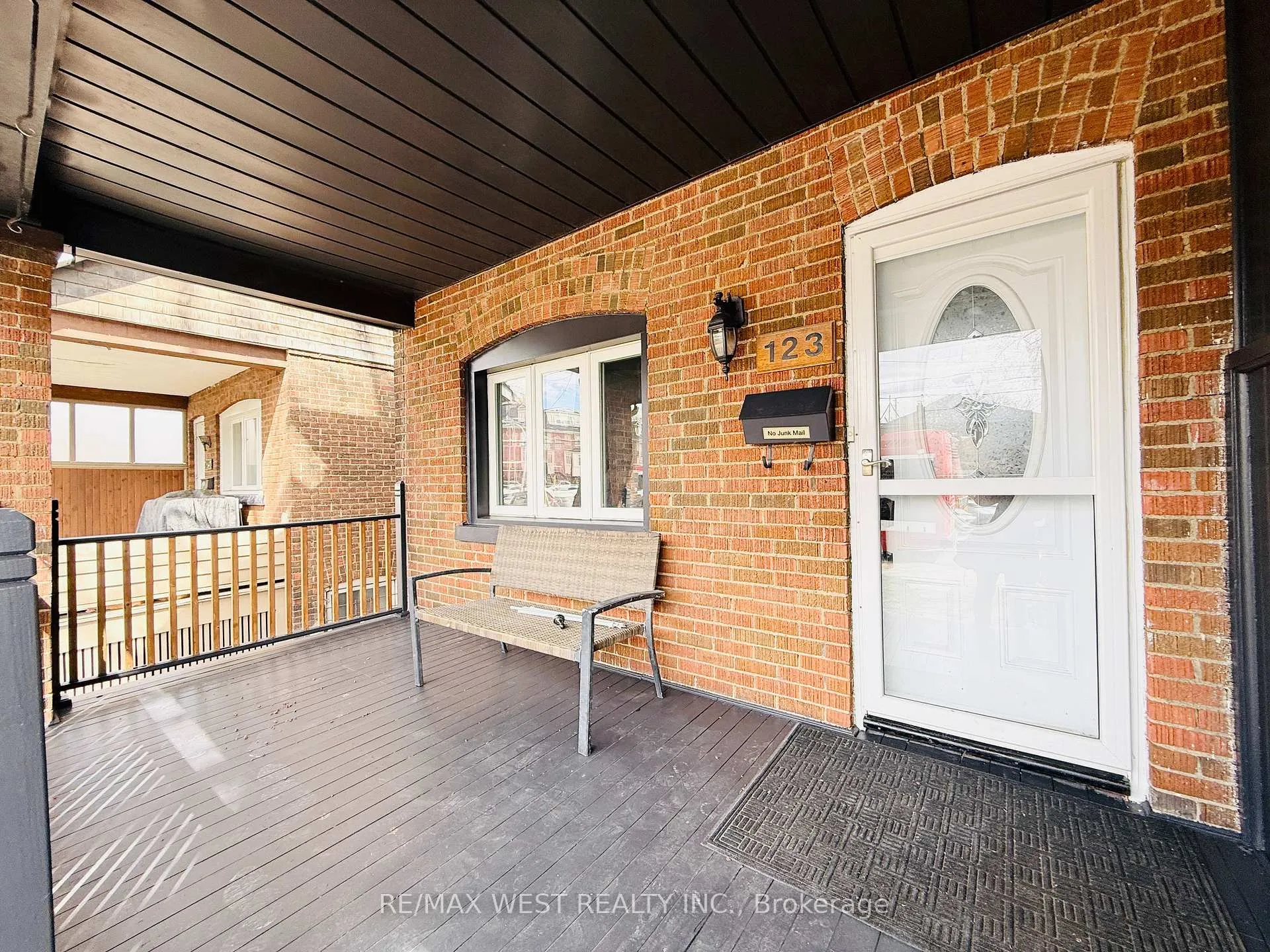 Photo 3 of Unit Main & 2nd, 123 Kingston Road, Toronto, The Beaches — HOMEH
