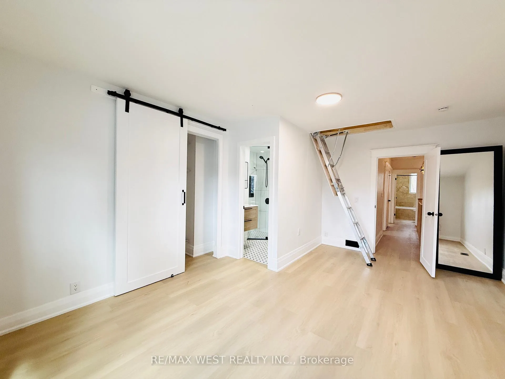 Photo 18 of Unit Main & 2nd, 123 Kingston Road, Toronto, The Beaches — HOMEH