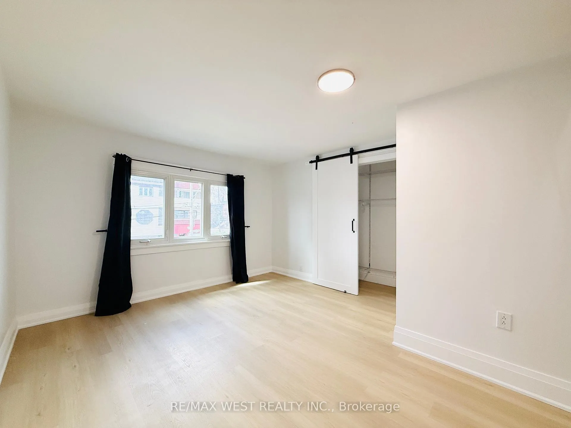 Photo 23 of Unit Main & 2nd, 123 Kingston Road, Toronto, The Beaches — HOMEH